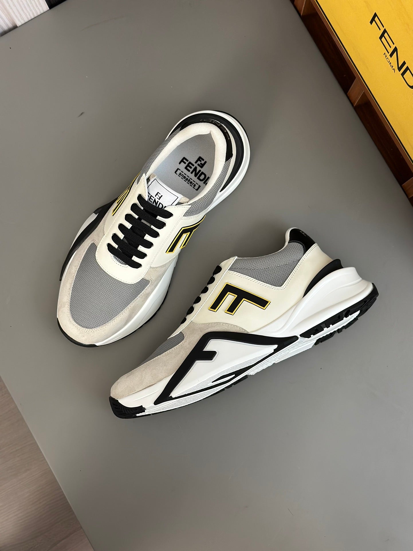 LuxluxHouse Best Quality Shoes Fendi