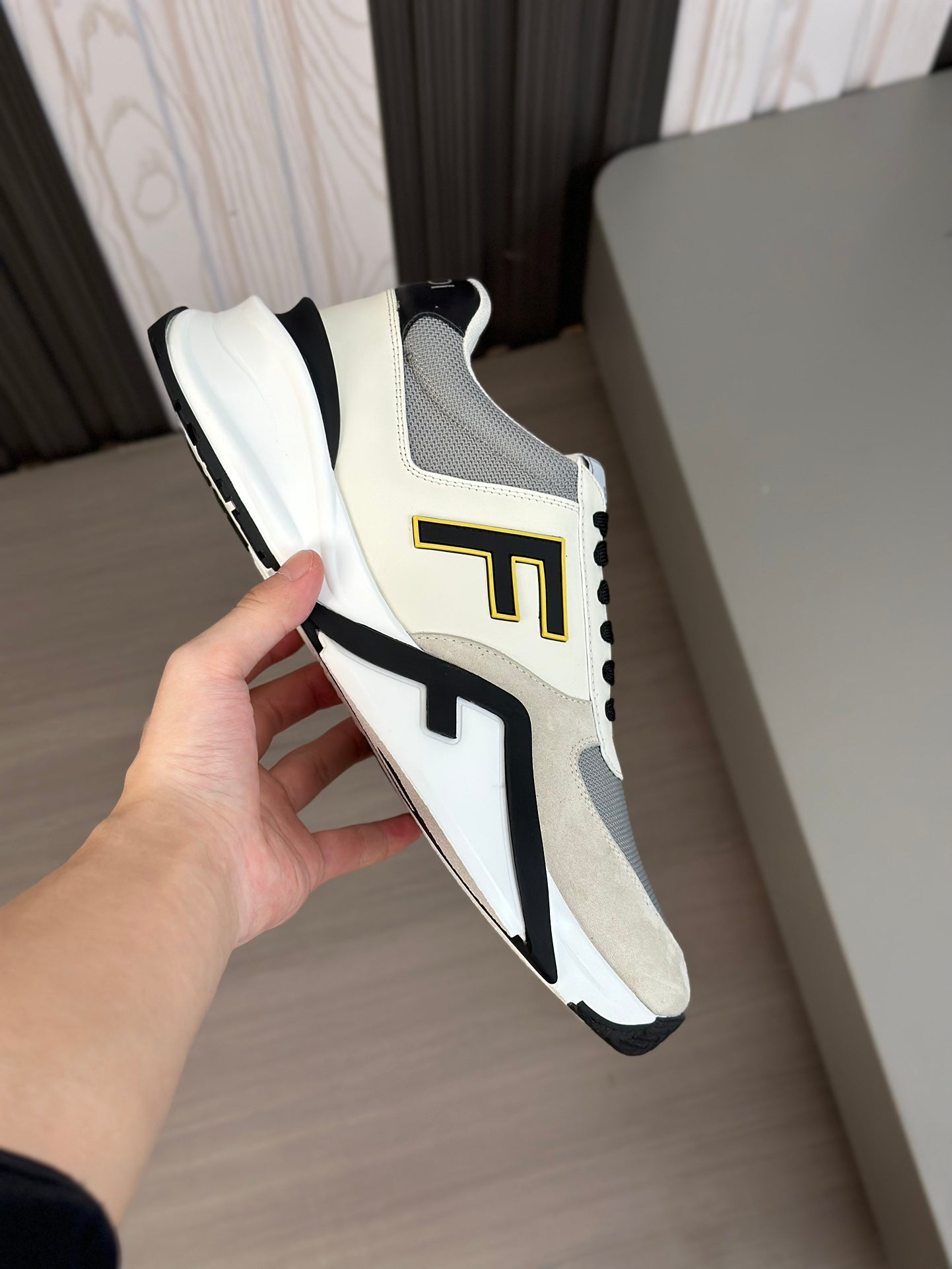 LuxluxHouse Best Quality Shoes Fendi