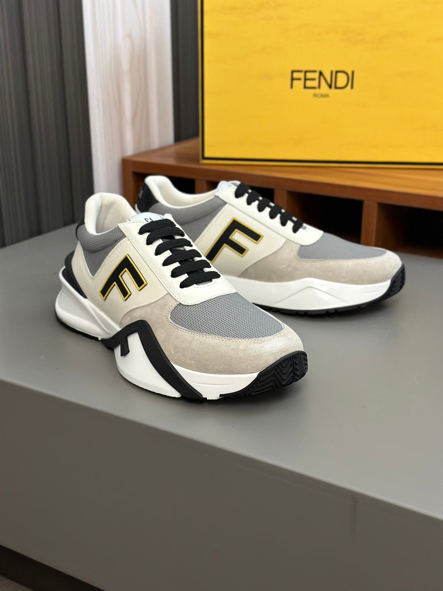 LuxluxHouse Best Quality Shoes Fendi