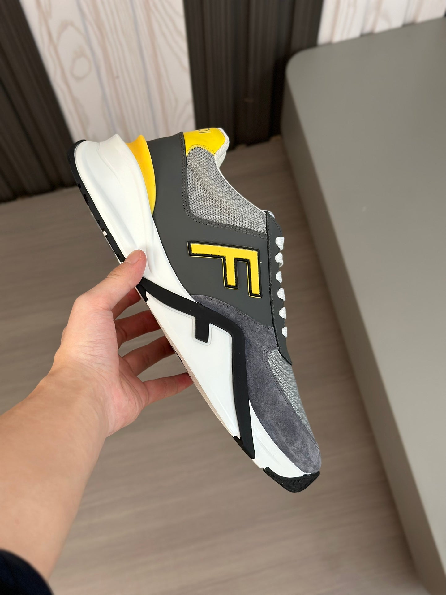 LuxluxHouse Best Quality Shoes Fendi