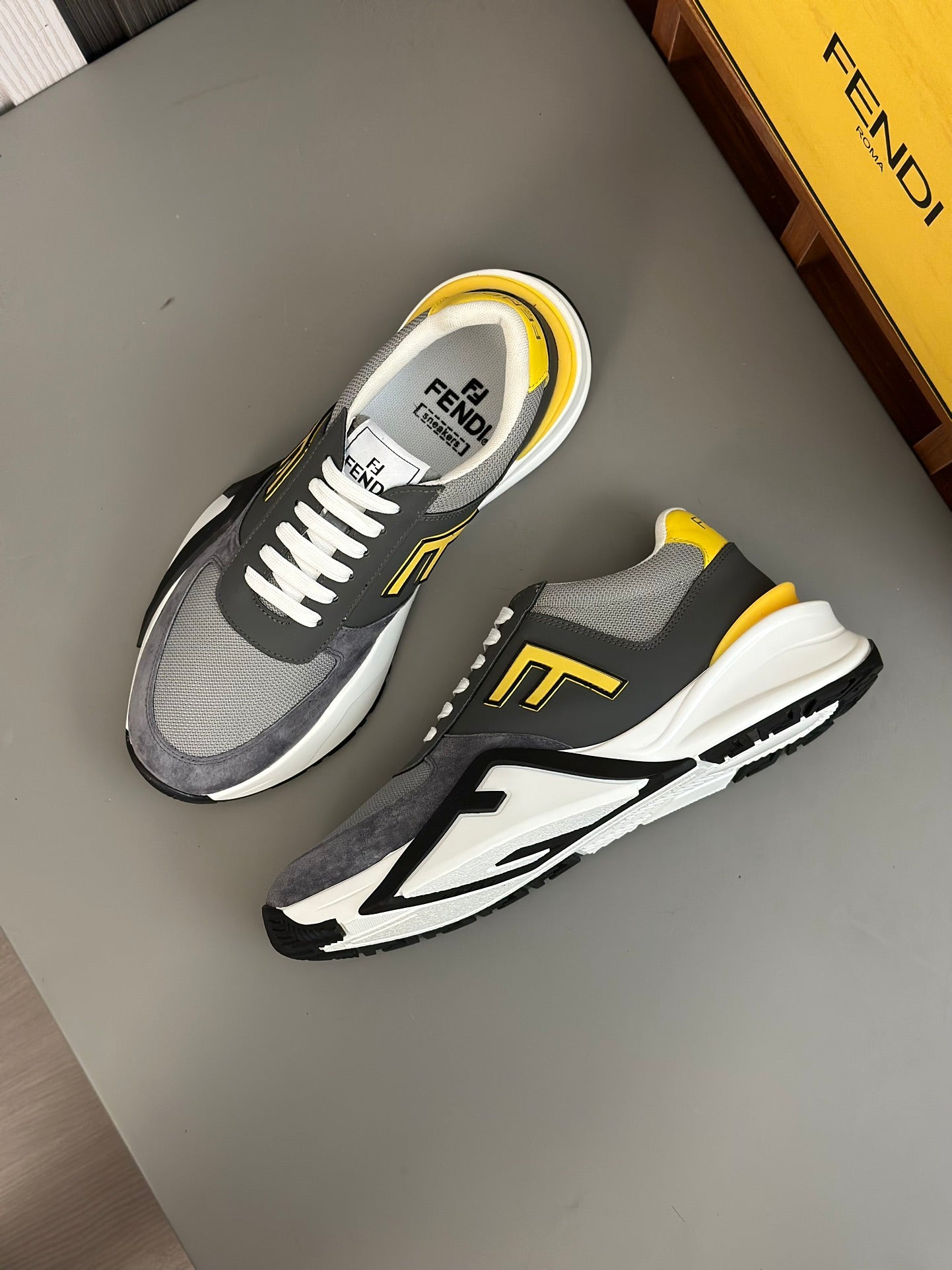 LuxluxHouse Best Quality Shoes Fendi