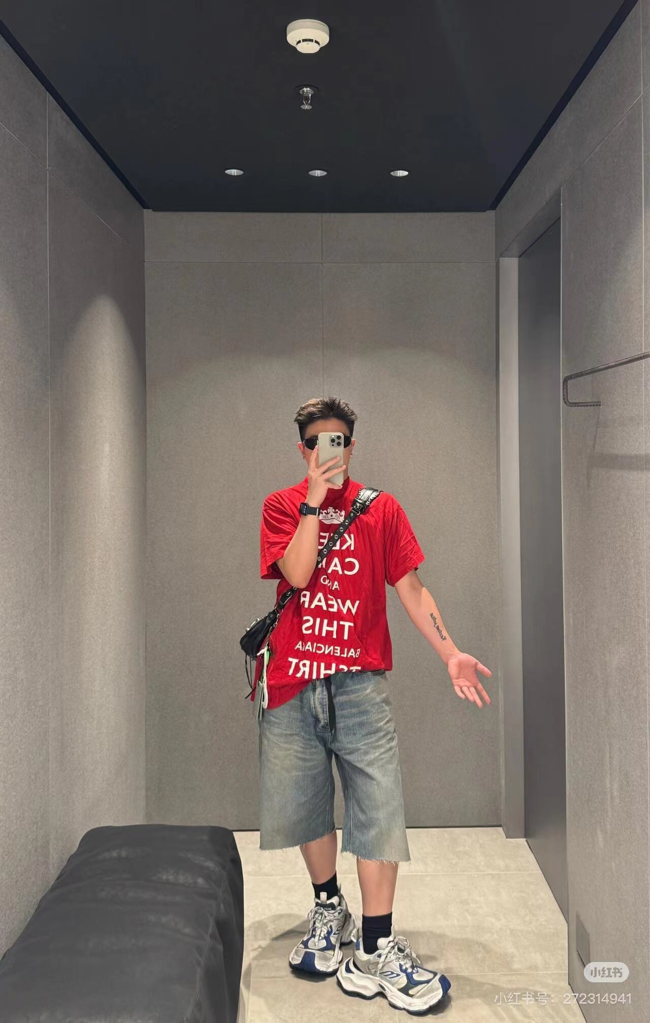 LuxluxHouse Best Quality Clothes Balenciaga T-shirt