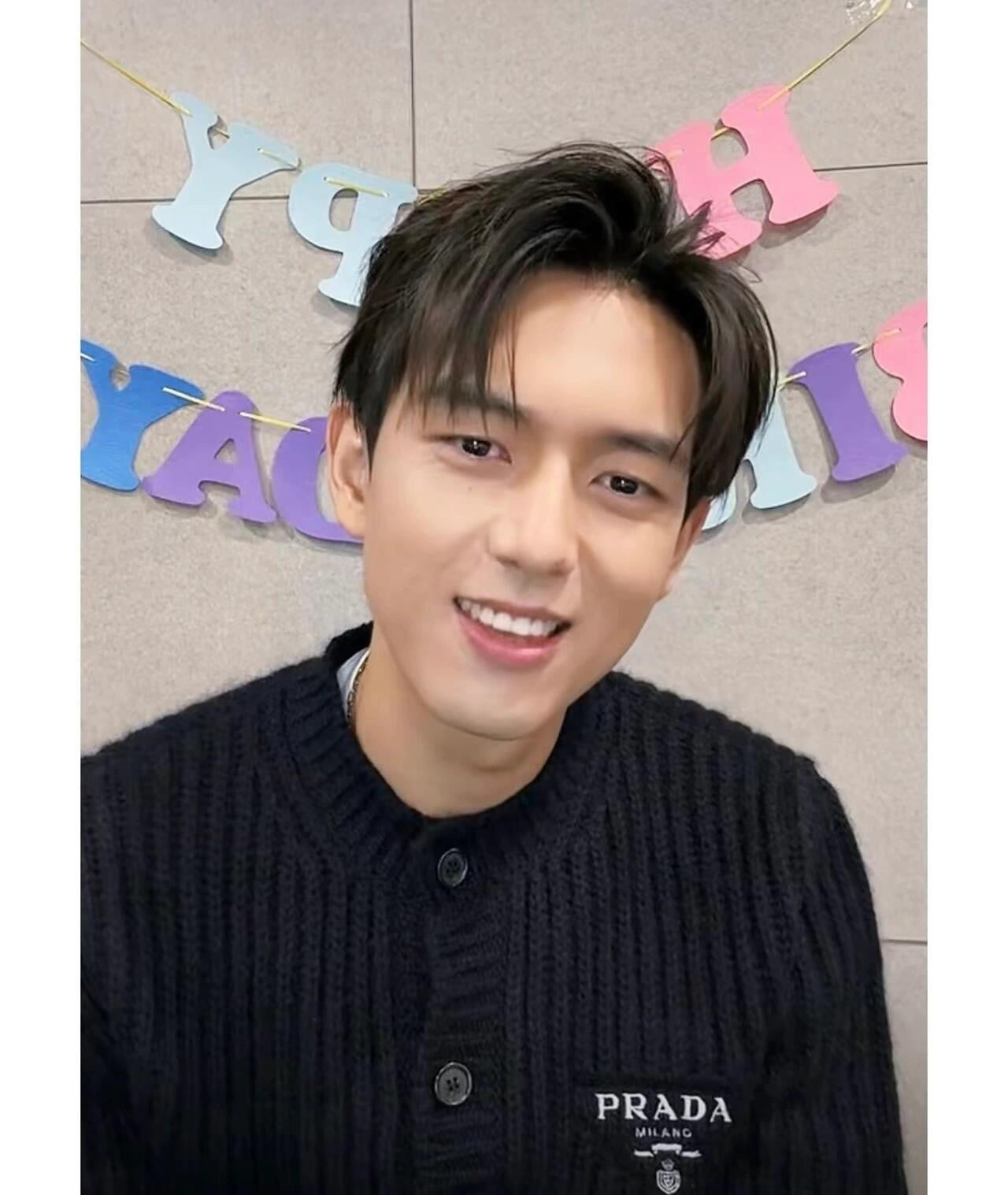 LuxluxHouse Best Quality Clothes Hoodie & Sweater Prada