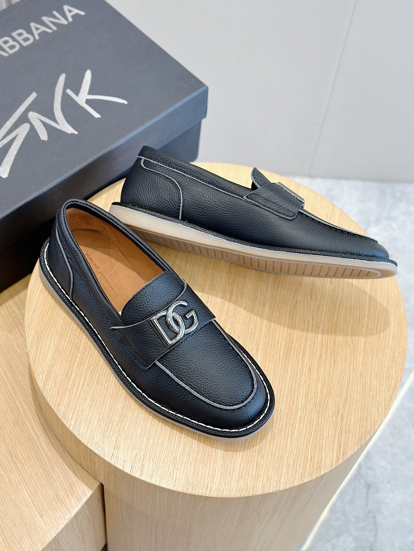 LuxluxHouse Best Quality Shoes Dolce & Gabbana