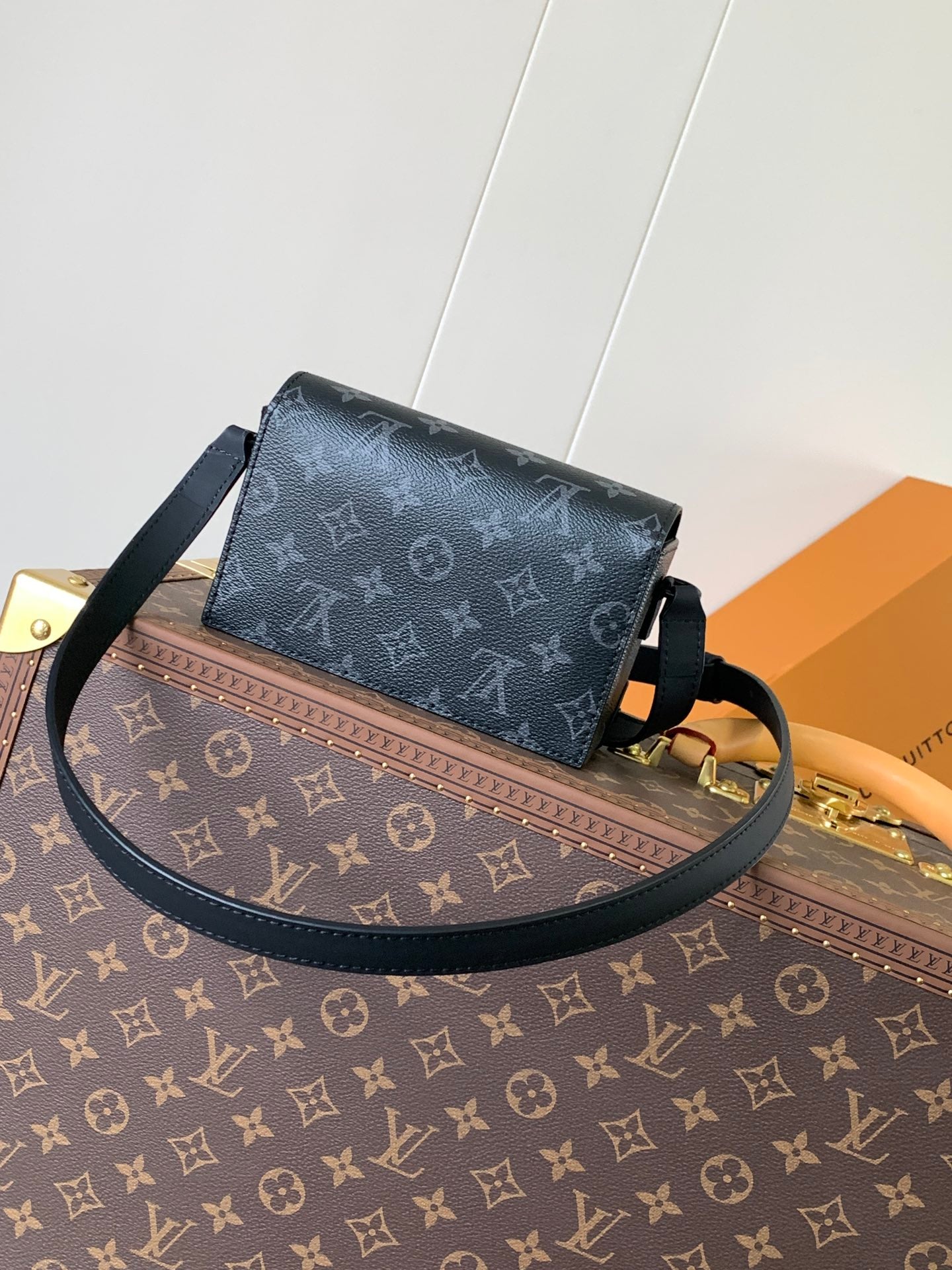 LuxluxHouse Best Quality Bags Louis Vuitton Men
