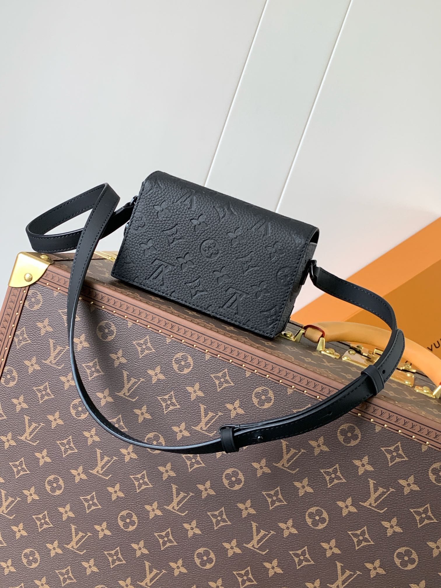 LuxluxHouse Best Quality Bags Louis Vuitton Men