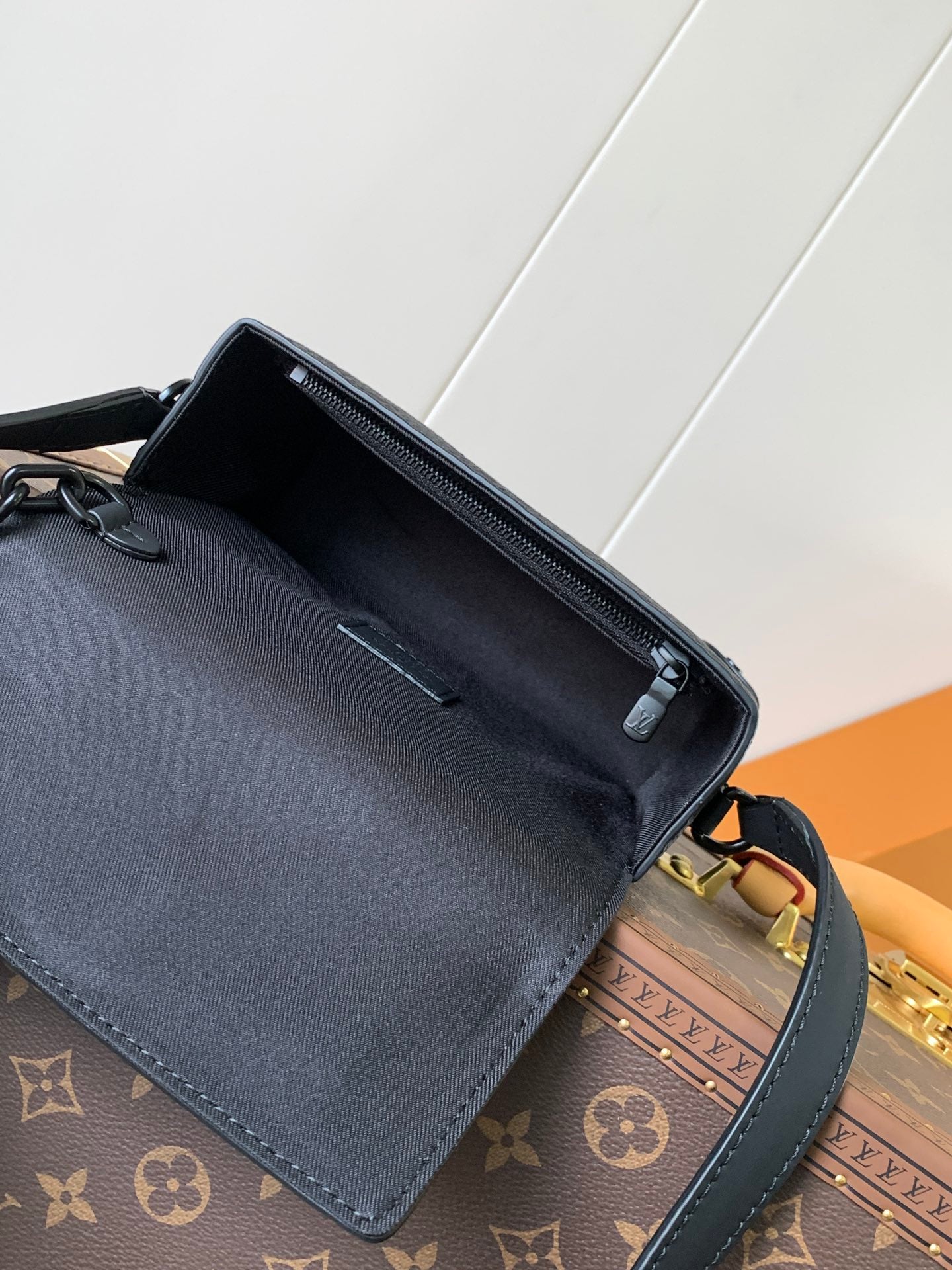 LuxluxHouse Best Quality Bags Louis Vuitton Men