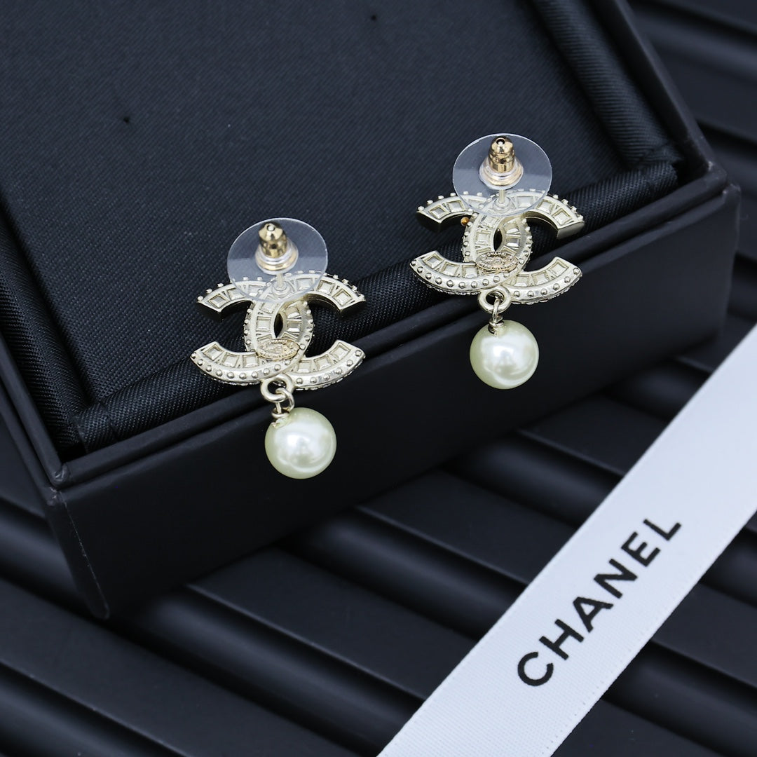 LuxluxHouse Best Quality Accessories Chanel Earrings
