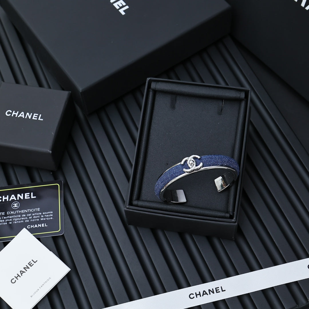 LuxluxHouse Best Quality Accessories Bracelet Bracelet Earrings Chanel Earrings