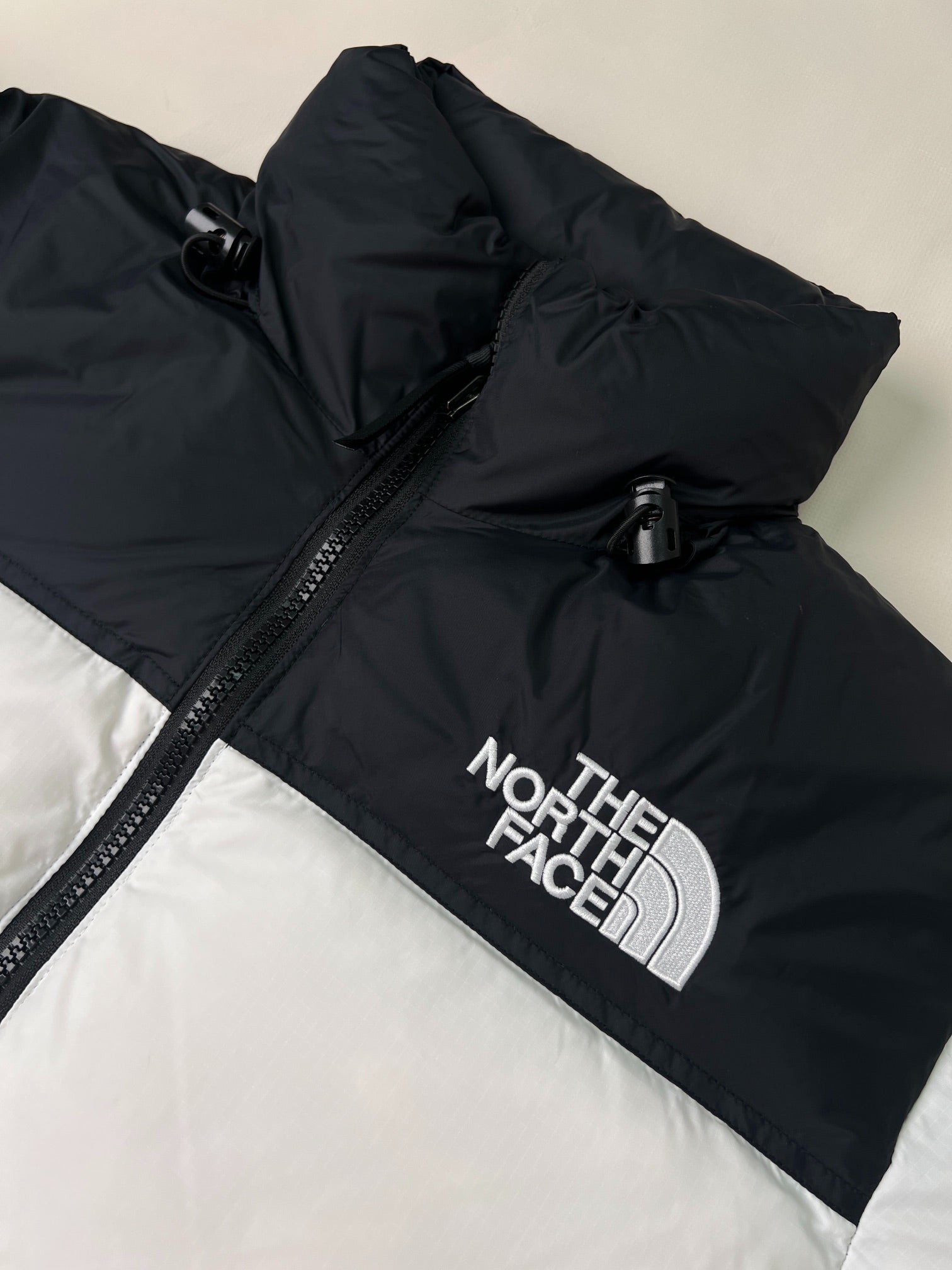 LuxluxHouse Best Quality Clothes The North Face & MLB Coats & Jackets