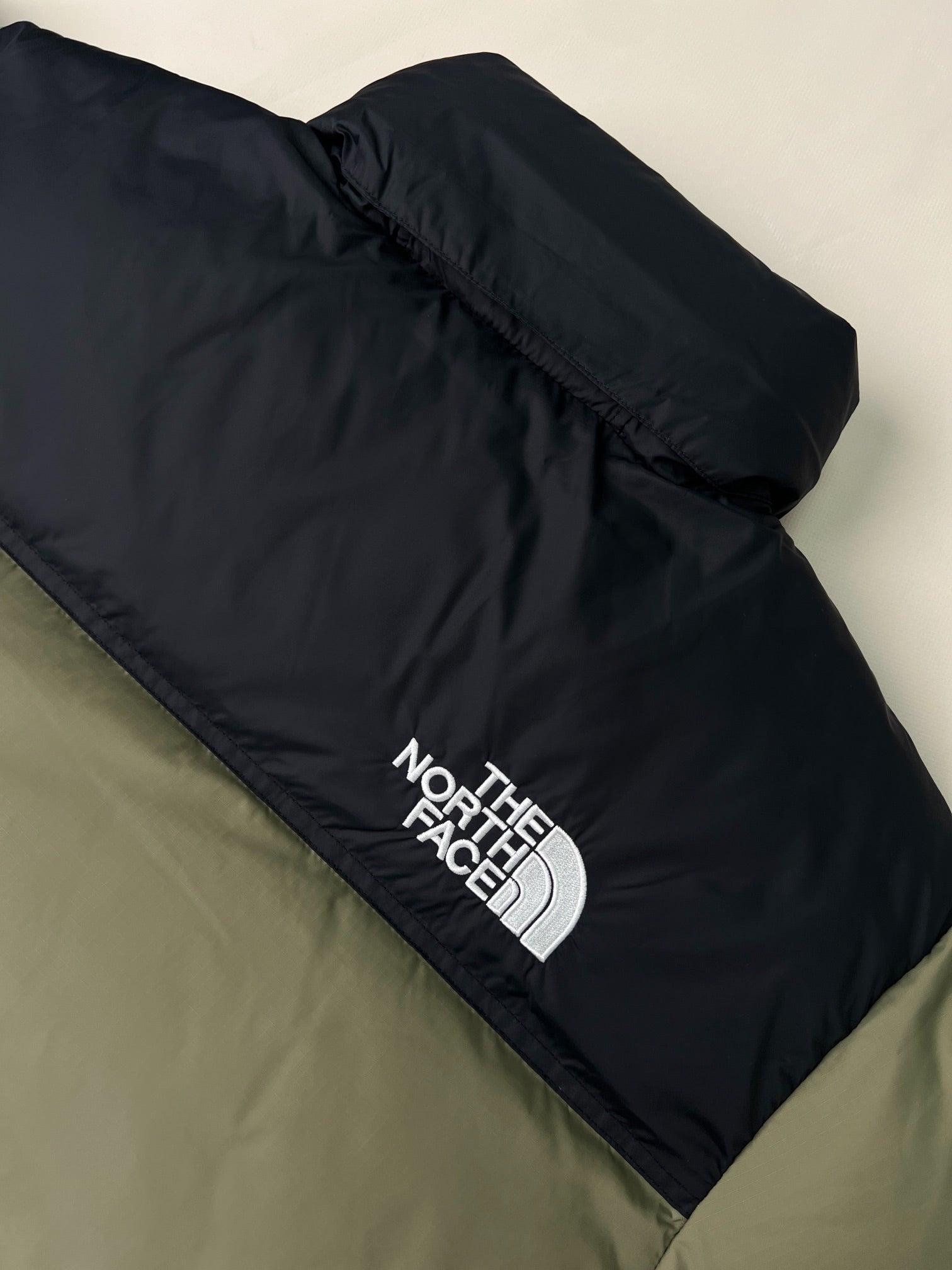 LuxluxHouse Best Quality Clothes The North Face & MLB Coats & Jackets