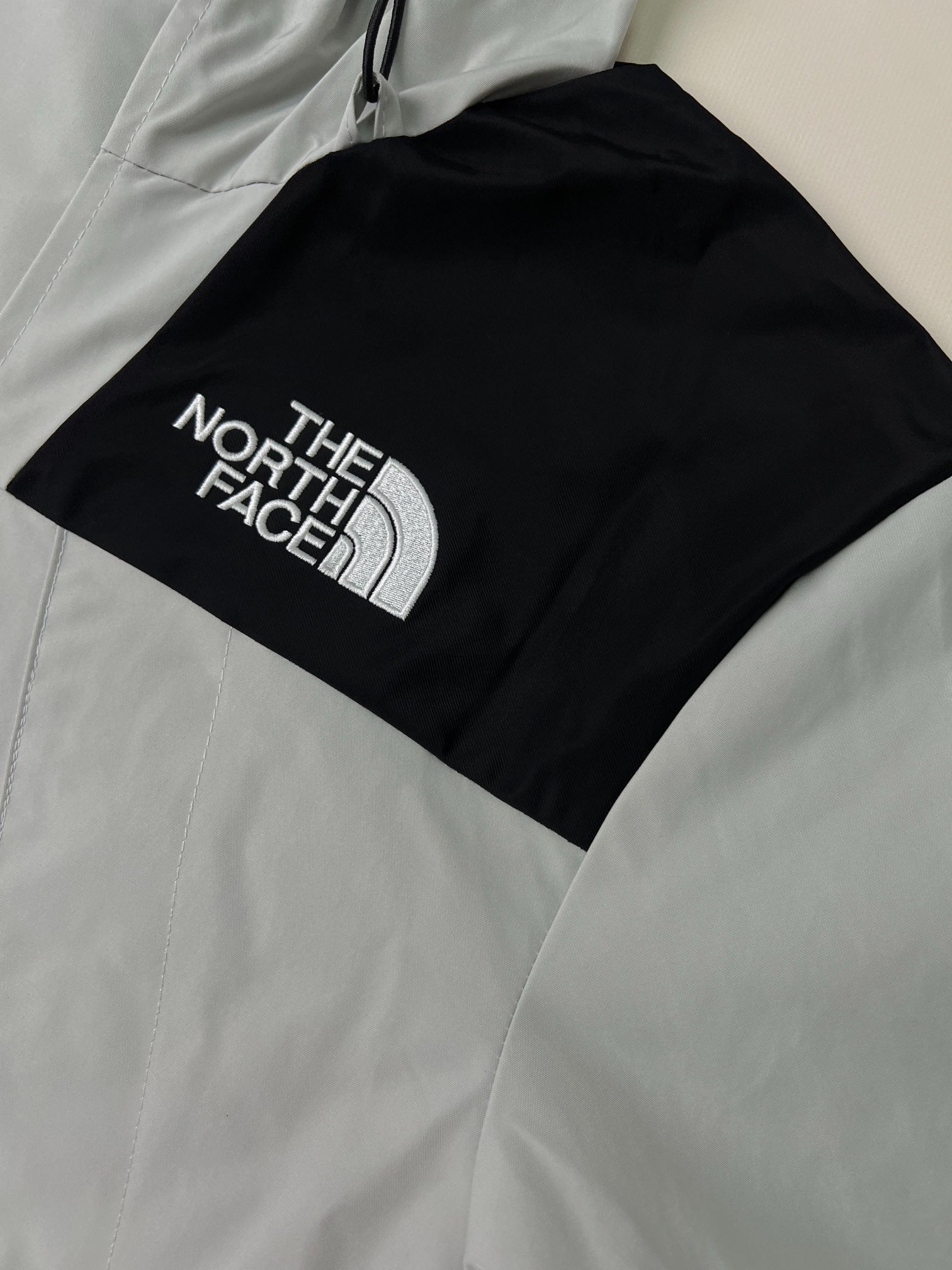 LuxluxHouse Best Quality Clothes The North Face & MLB Coats & Jackets