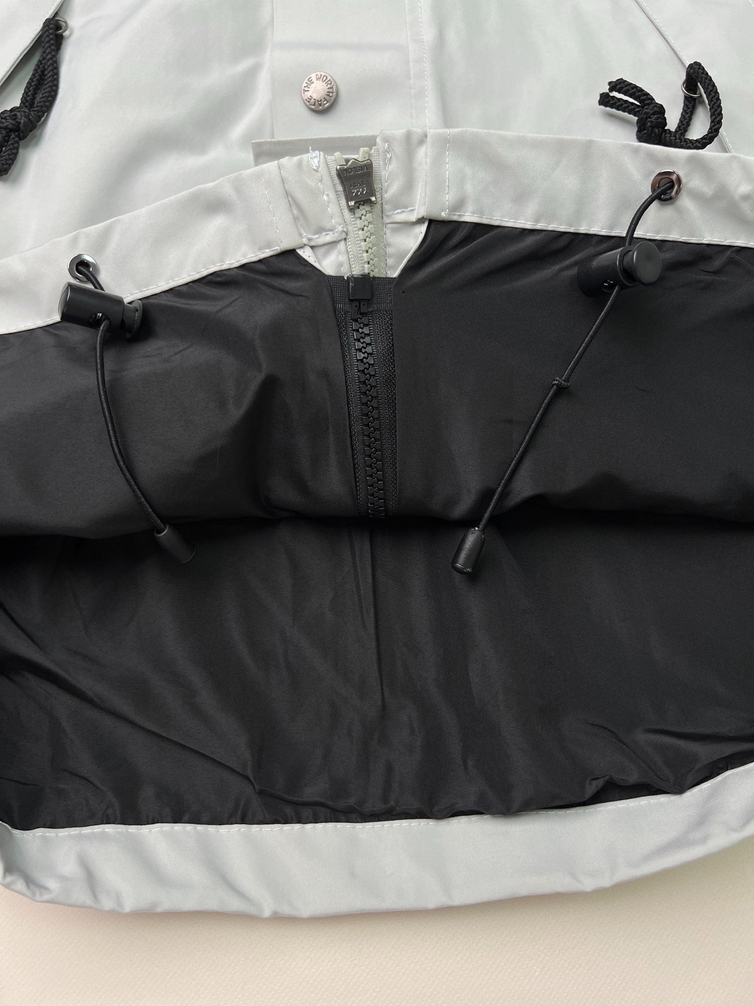 LuxluxHouse Best Quality Clothes The North Face & MLB Coats & Jackets