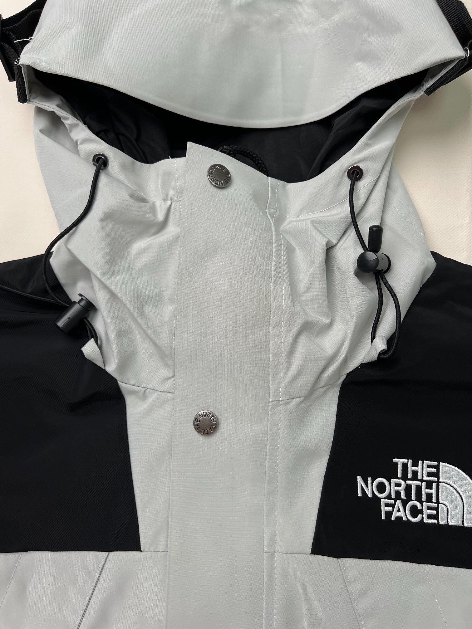 LuxluxHouse Best Quality Clothes The North Face & MLB Coats & Jackets