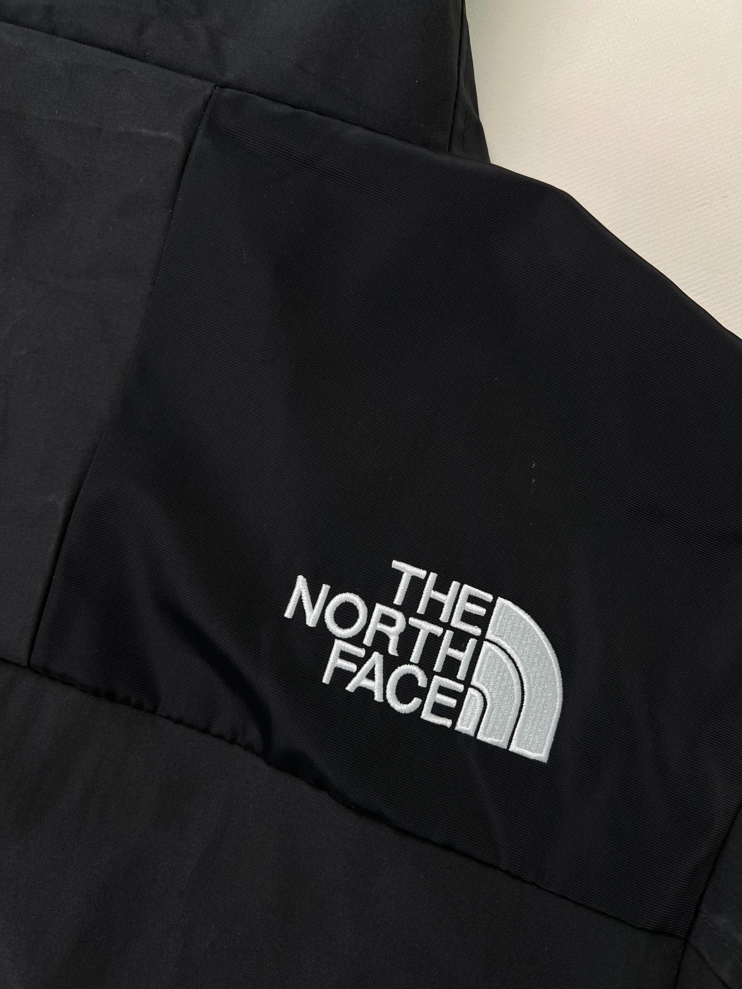 LuxluxHouse Best Quality Clothes The North Face & MLB Coats & Jackets