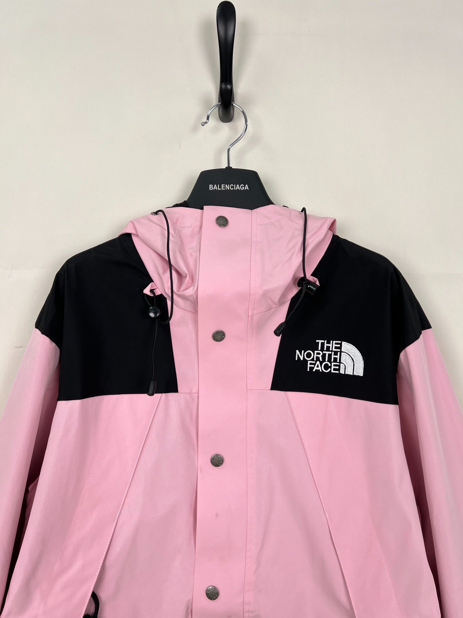 LuxluxHouse Best Quality Clothes The North Face & MLB Coats & Jackets