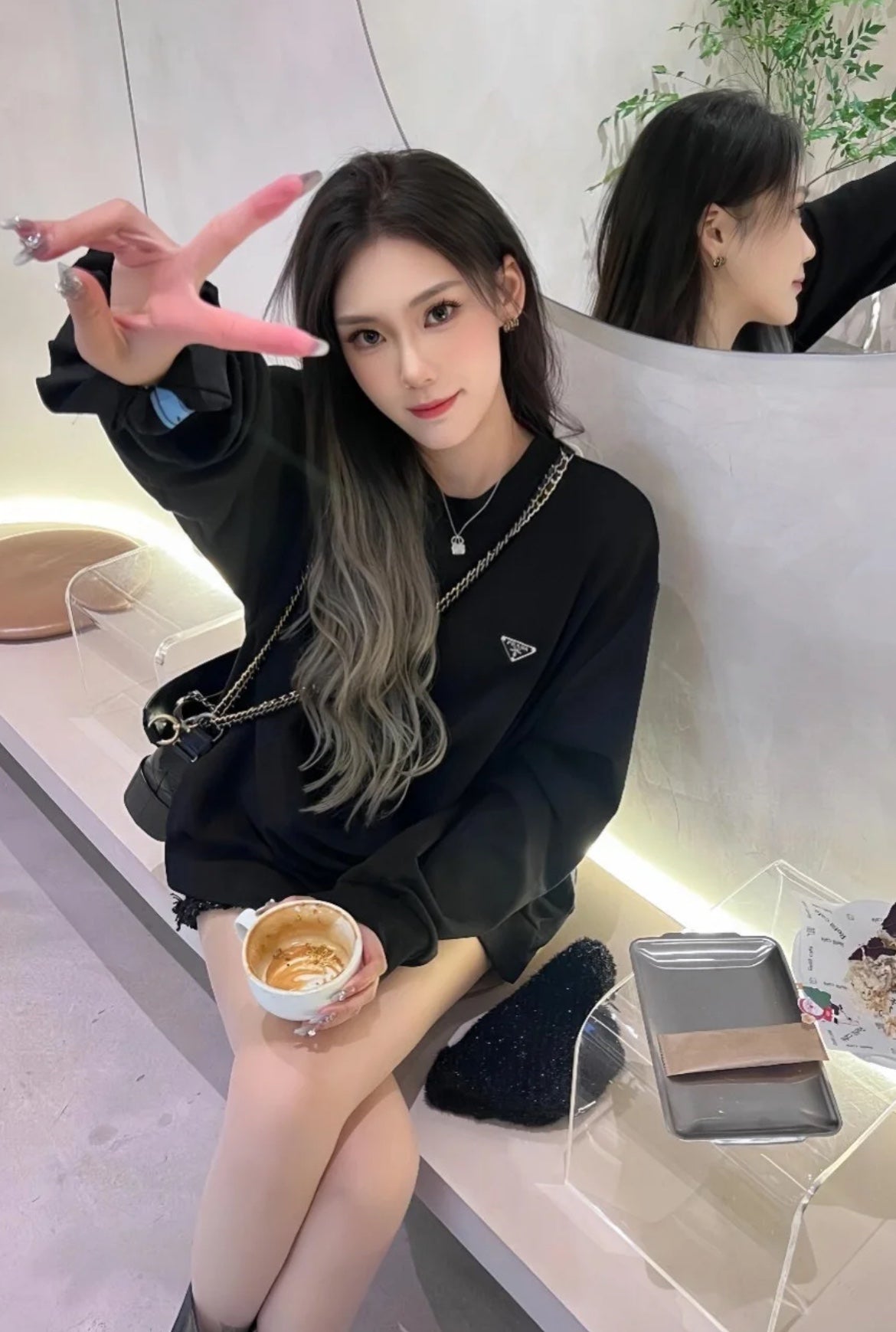 LuxluxHouse Best Quality Clothes Hoodie & Sweater Prada