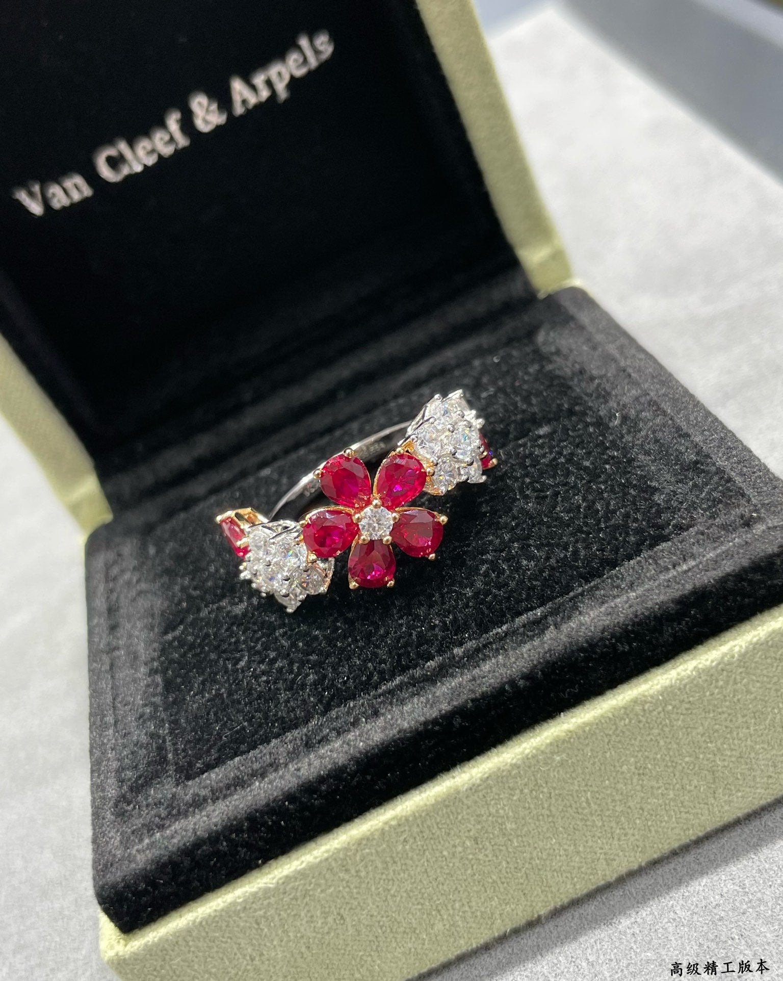 LuxluxHouse Best Quality Accessories Van Cleef & Arpels