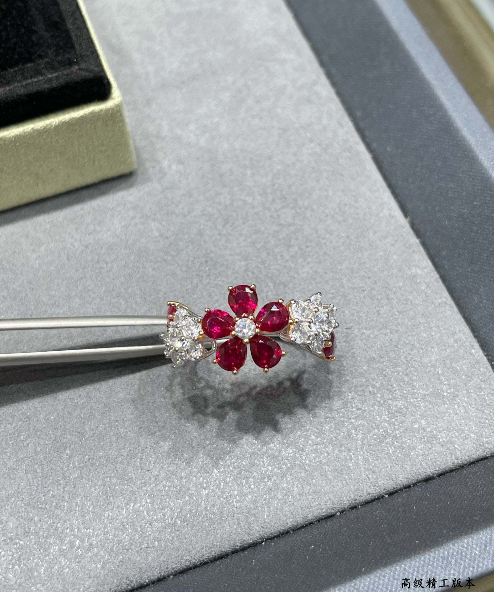 LuxluxHouse Best Quality Accessories Van Cleef & Arpels