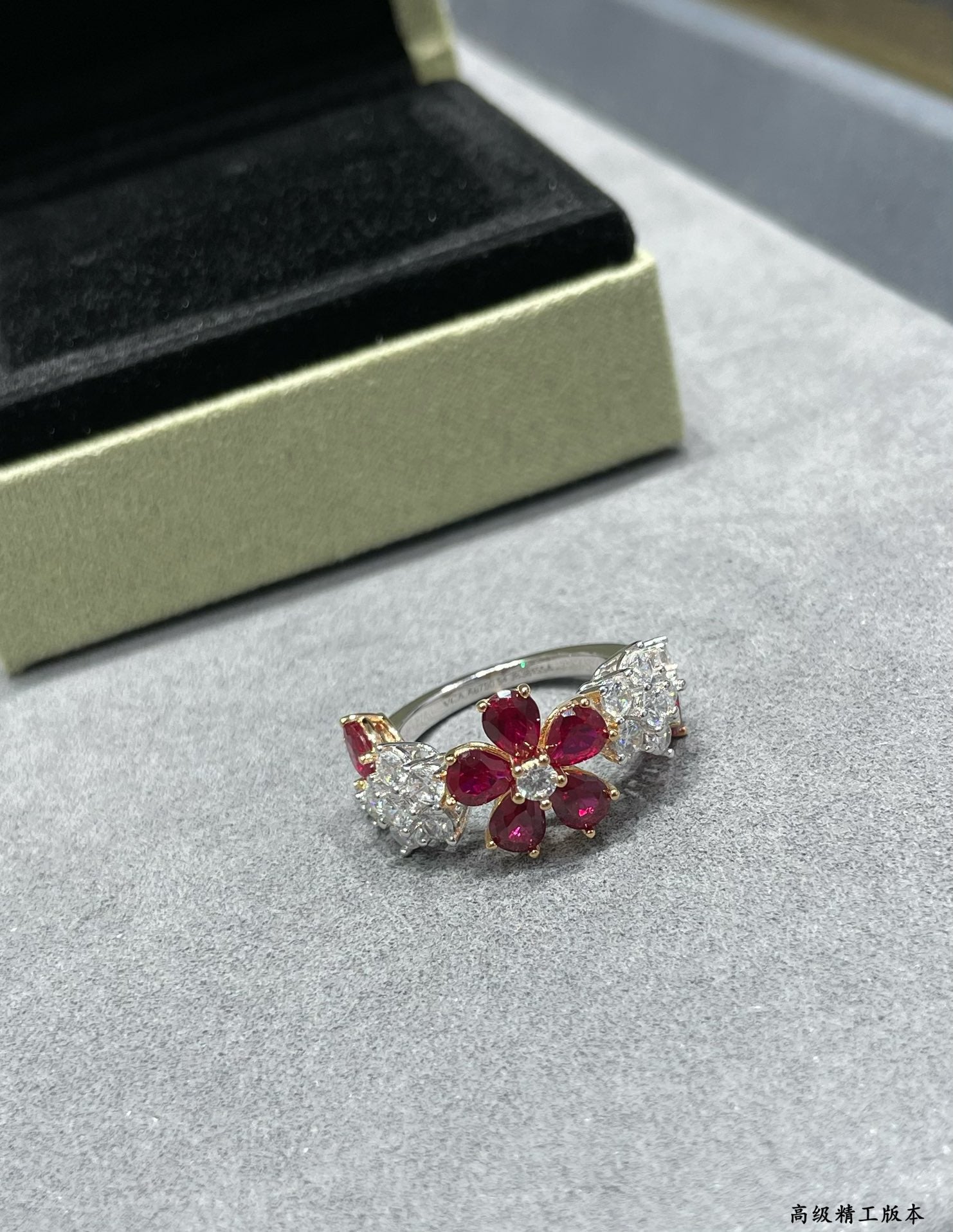 LuxluxHouse Best Quality Accessories Van Cleef & Arpels