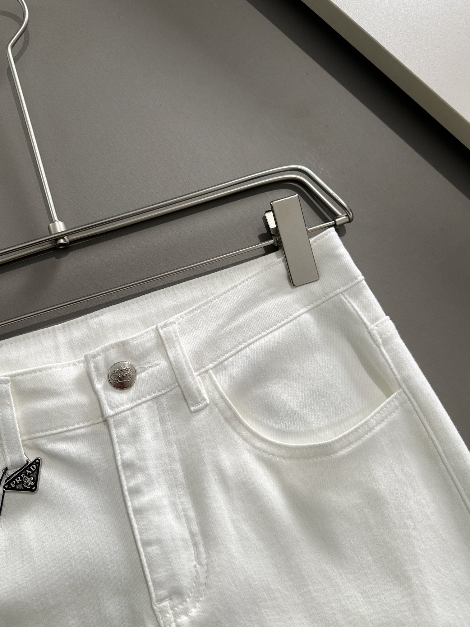 LuxluxHouse Best Quality Clothes Pants Prada