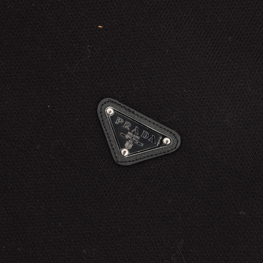LuxluxHouse Best Quality Clothes Hoodie & Sweater Prada