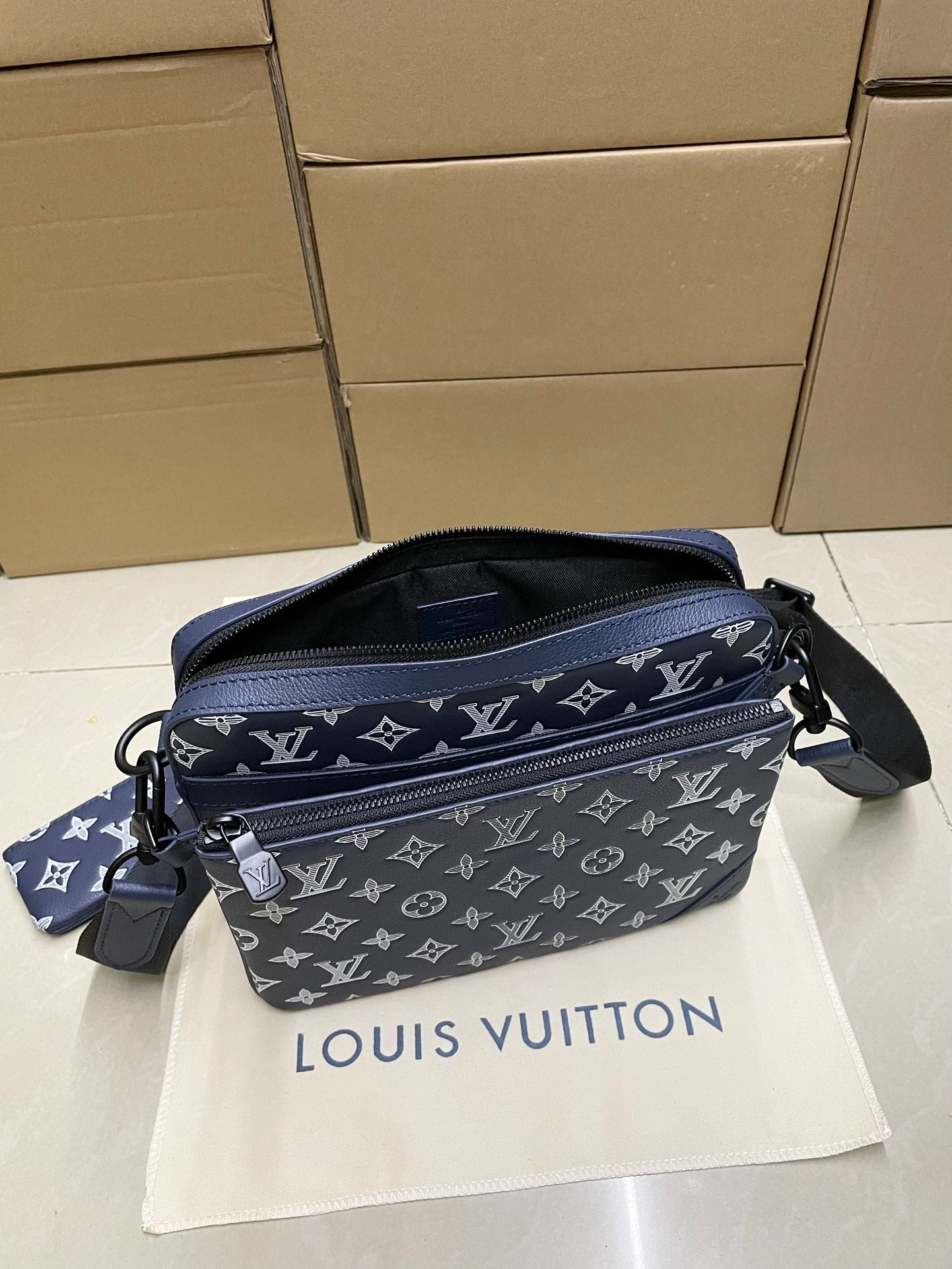 LuxluxHouse Best Quality Bags Louis Vuitton Women Men