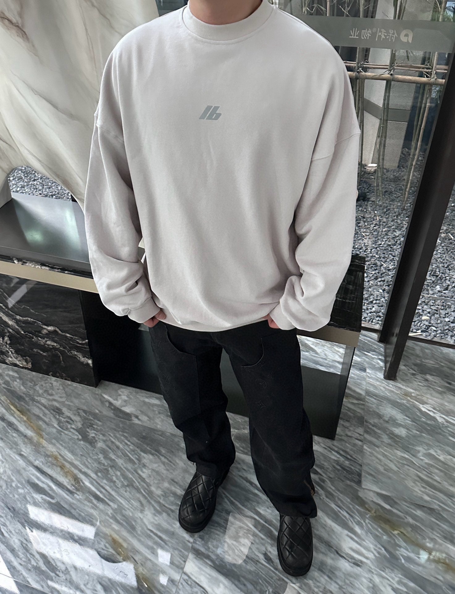 LuxluxHouse Best Quality Clothes Balenciaga Hoodie & Sweater