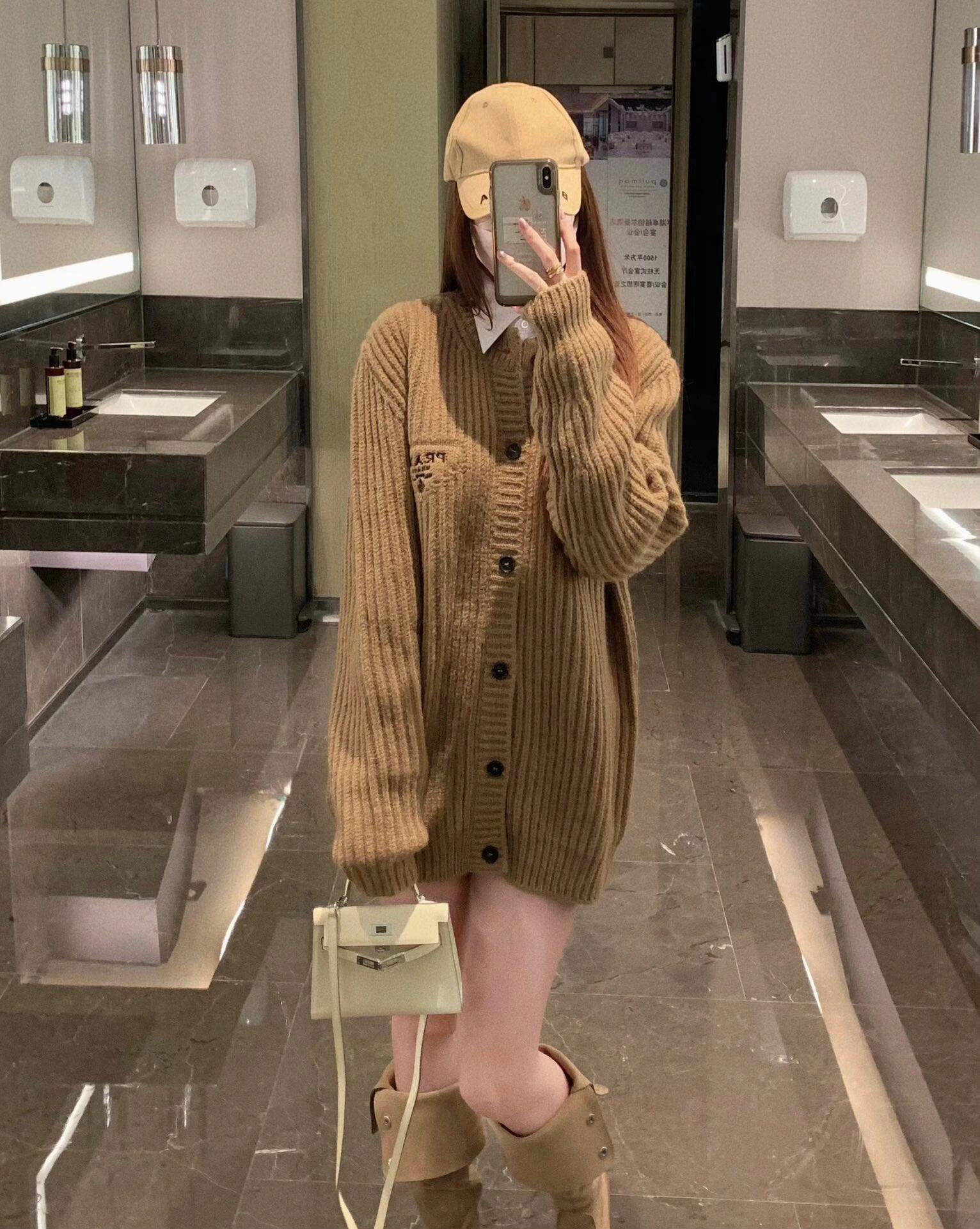 LuxluxHouse Best Quality Clothes Hoodie & Sweater Prada