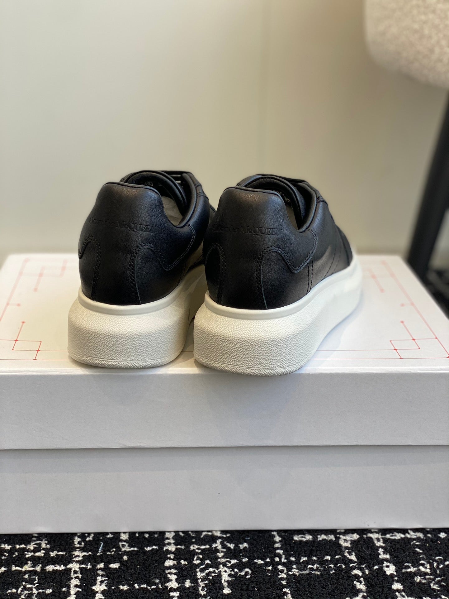 LuxluxHouse Best Quality Shoes Alexander McQueen