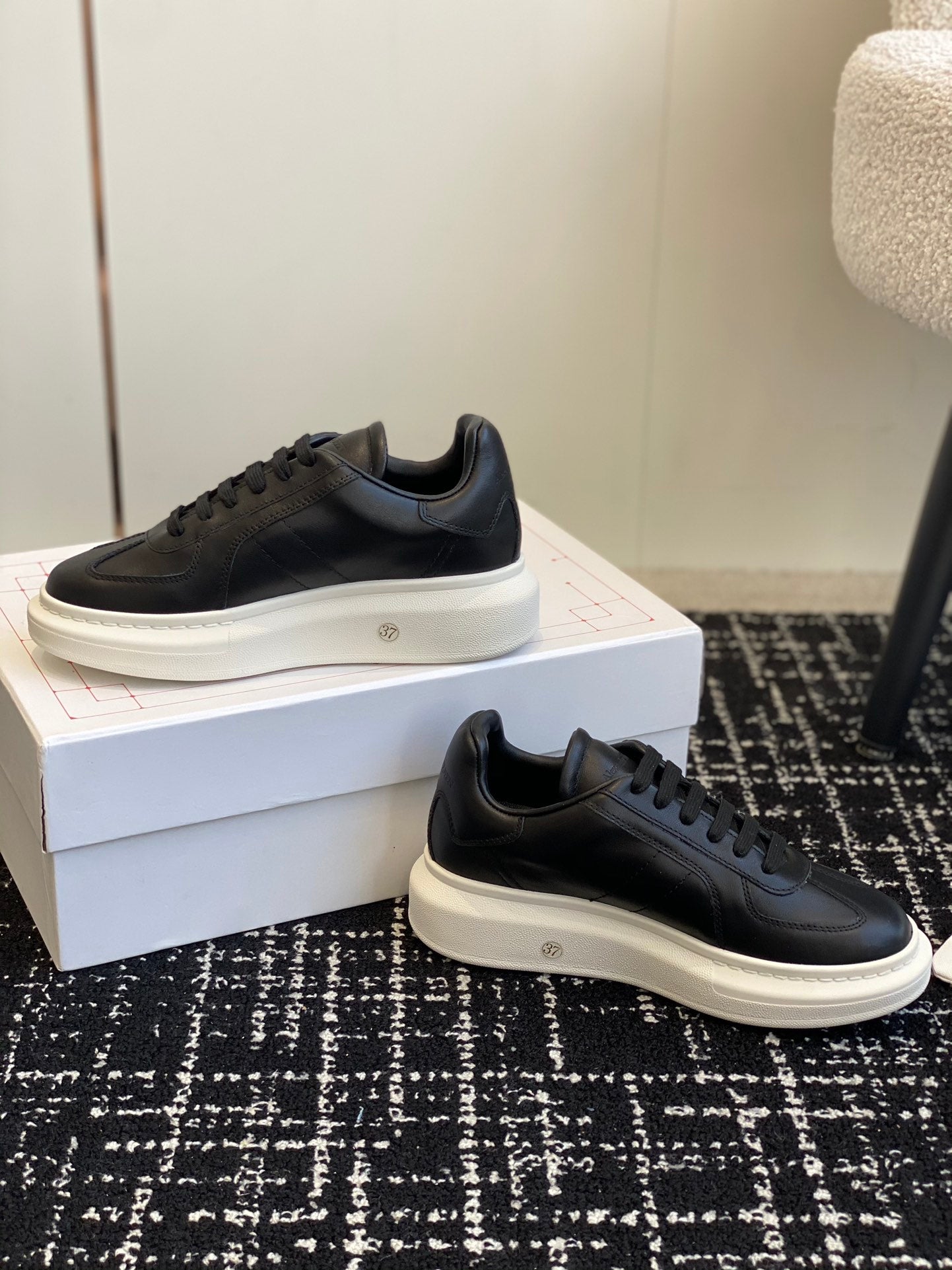 LuxluxHouse Best Quality Shoes Alexander McQueen