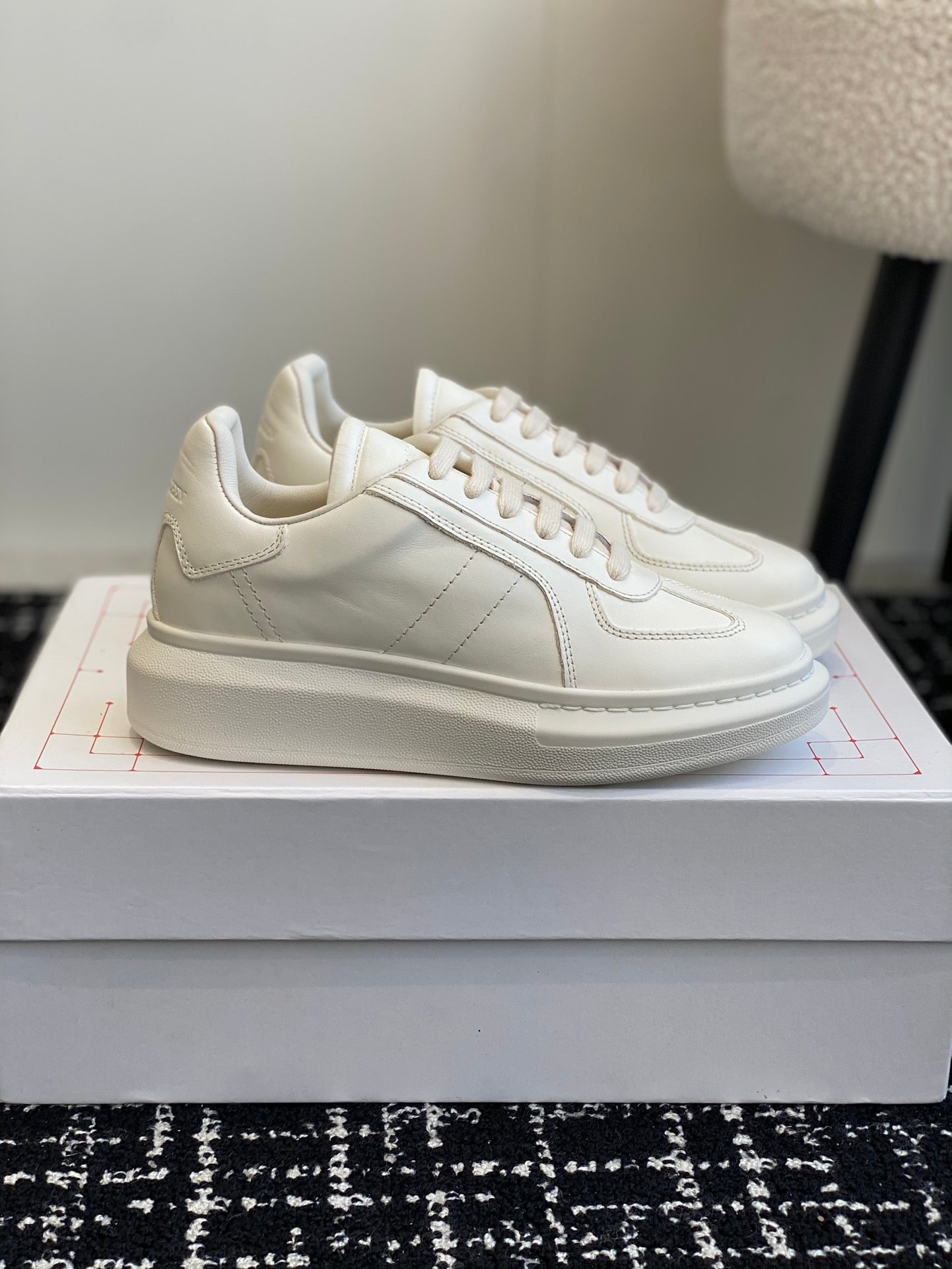 LuxluxHouse Best Quality Shoes Alexander McQueen
