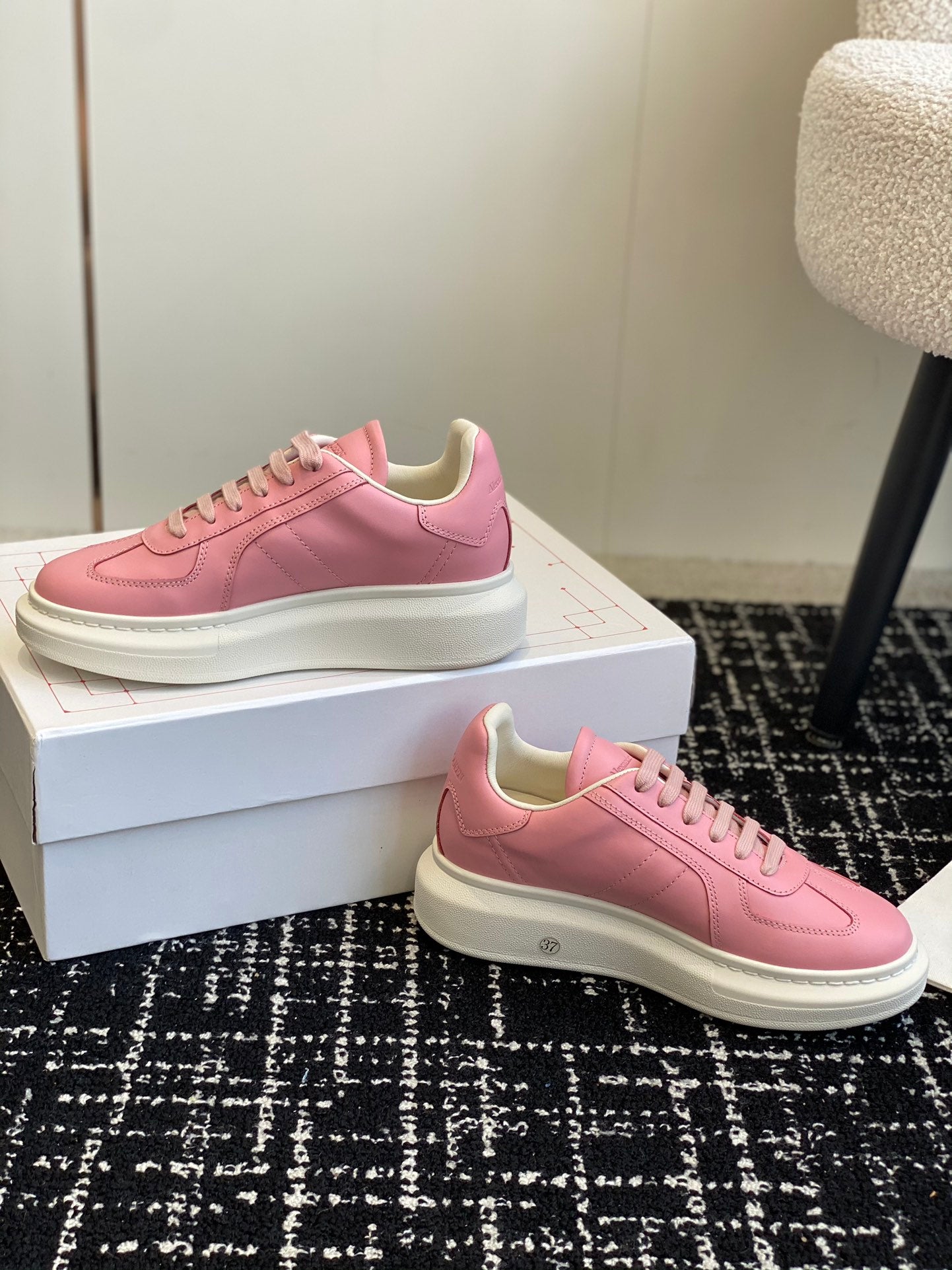 LuxluxHouse Best Quality Shoes Alexander McQueen