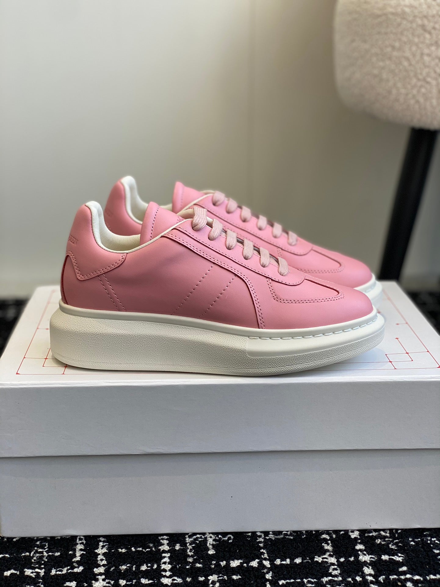 LuxluxHouse Best Quality Shoes Alexander McQueen