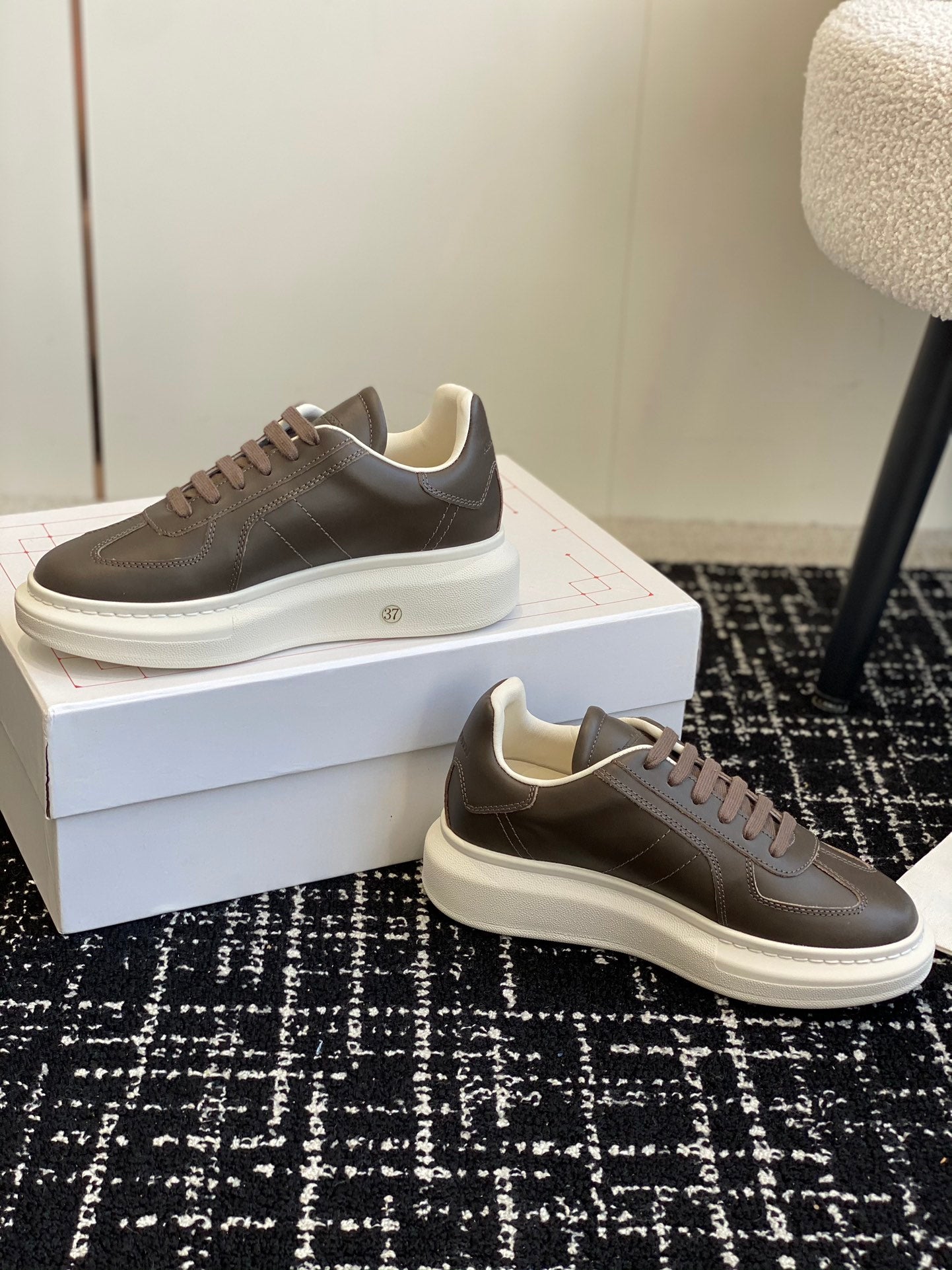 LuxluxHouse Best Quality Shoes Alexander McQueen