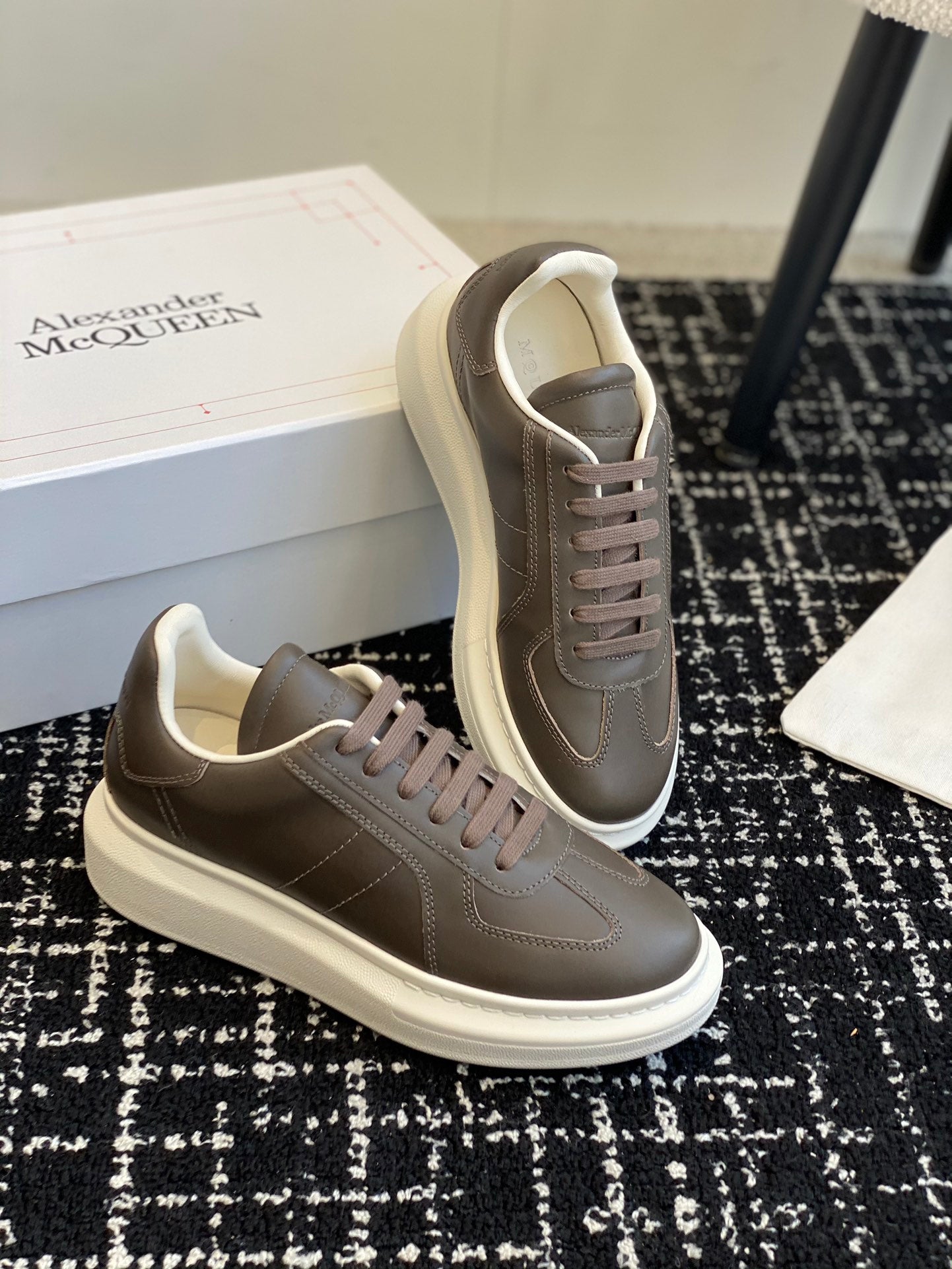 LuxluxHouse Best Quality Shoes Alexander McQueen