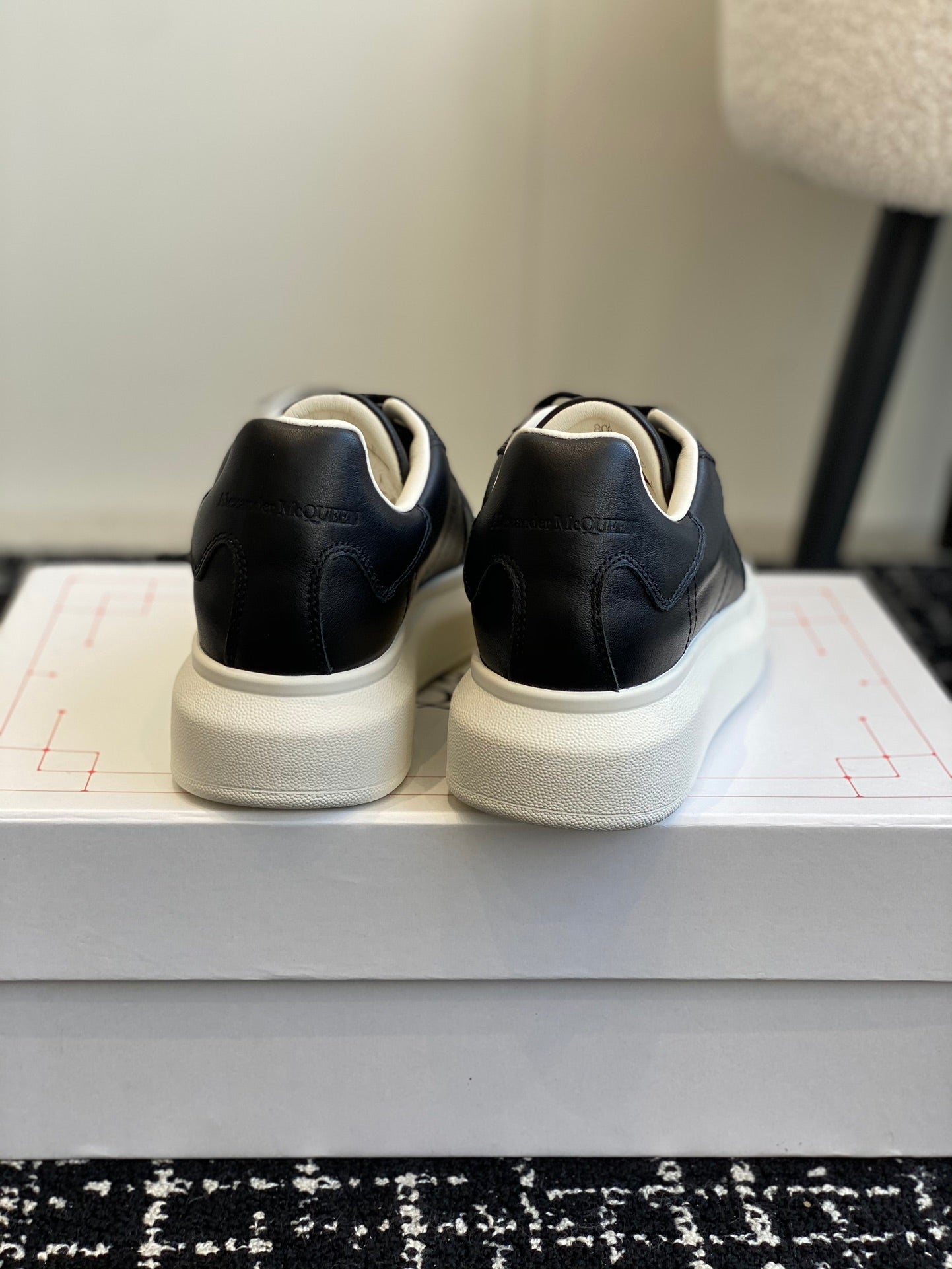 LuxluxHouse Best Quality Shoes Alexander McQueen