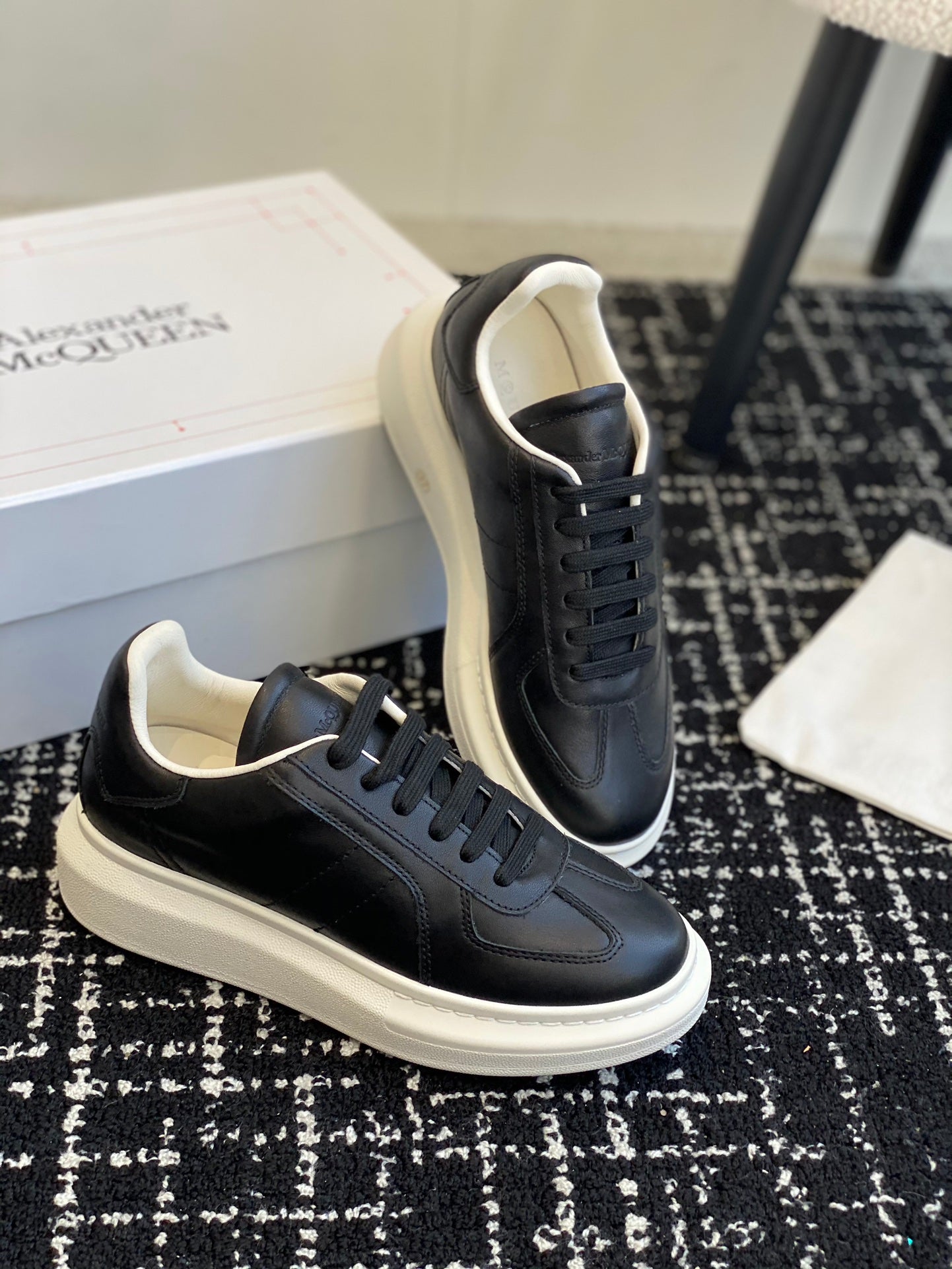 LuxluxHouse Best Quality Shoes Alexander McQueen