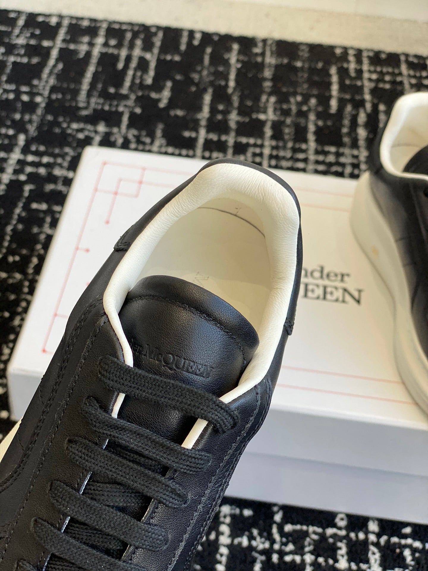 LuxluxHouse Best Quality Shoes Alexander McQueen