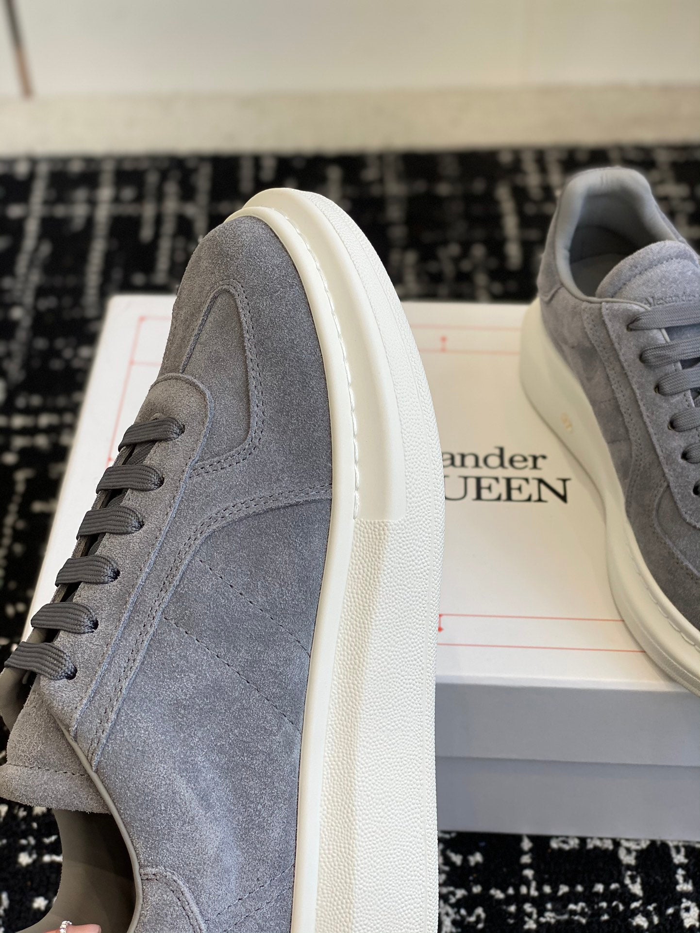 LuxluxHouse Best Quality Shoes Alexander McQueen