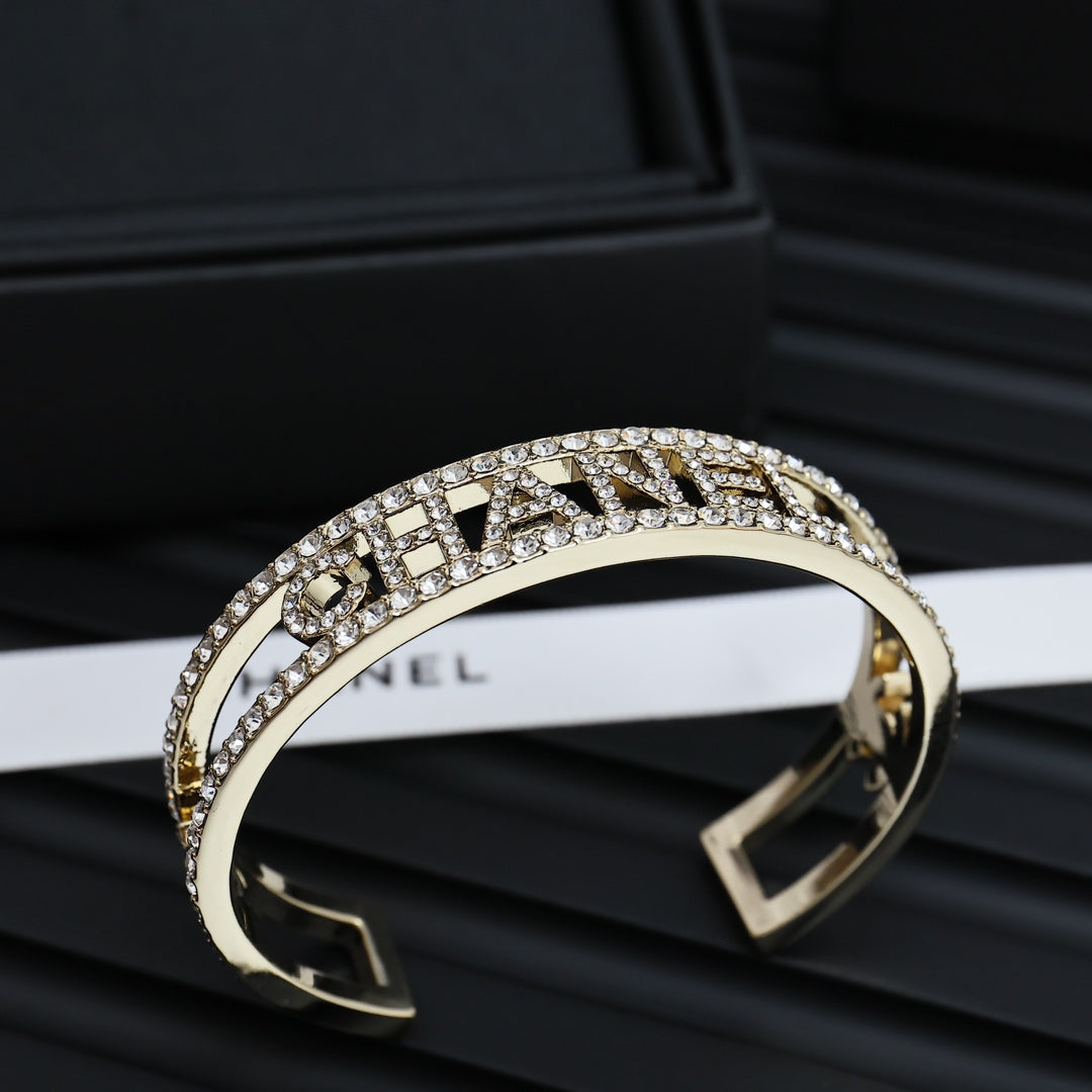 LuxluxHouse Best Quality Accessories Bracelet Bracelet Earrings Chanel Earrings
