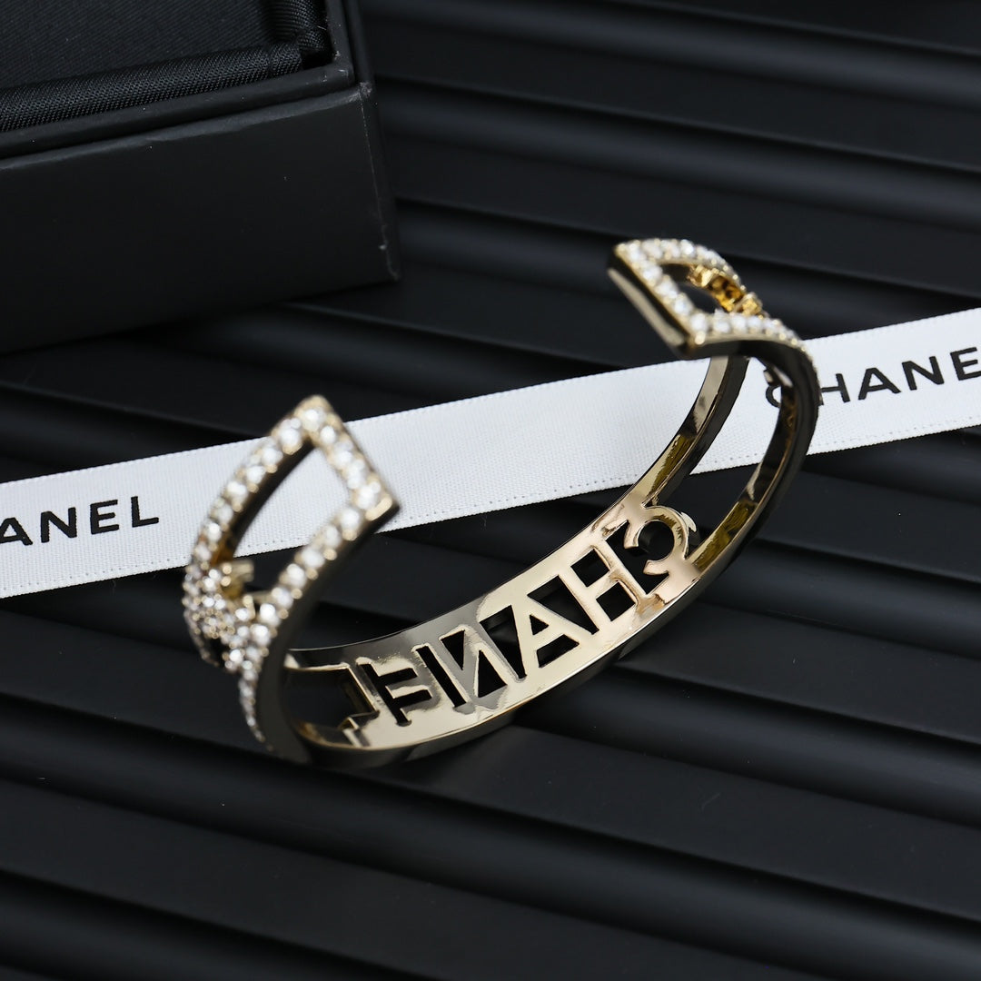 LuxluxHouse Best Quality Accessories Bracelet Bracelet Earrings Chanel Earrings