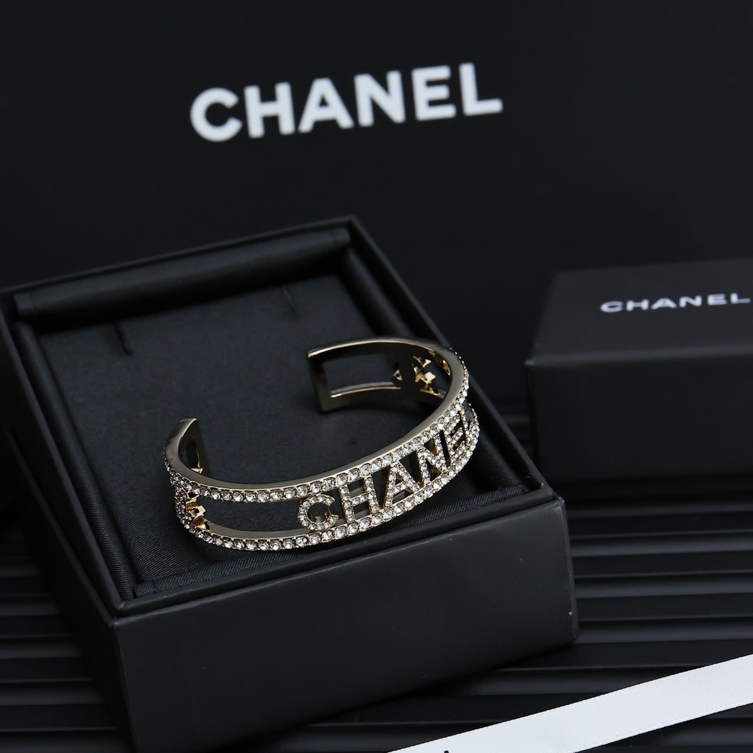 LuxluxHouse Best Quality Accessories Bracelet Bracelet Earrings Chanel Earrings