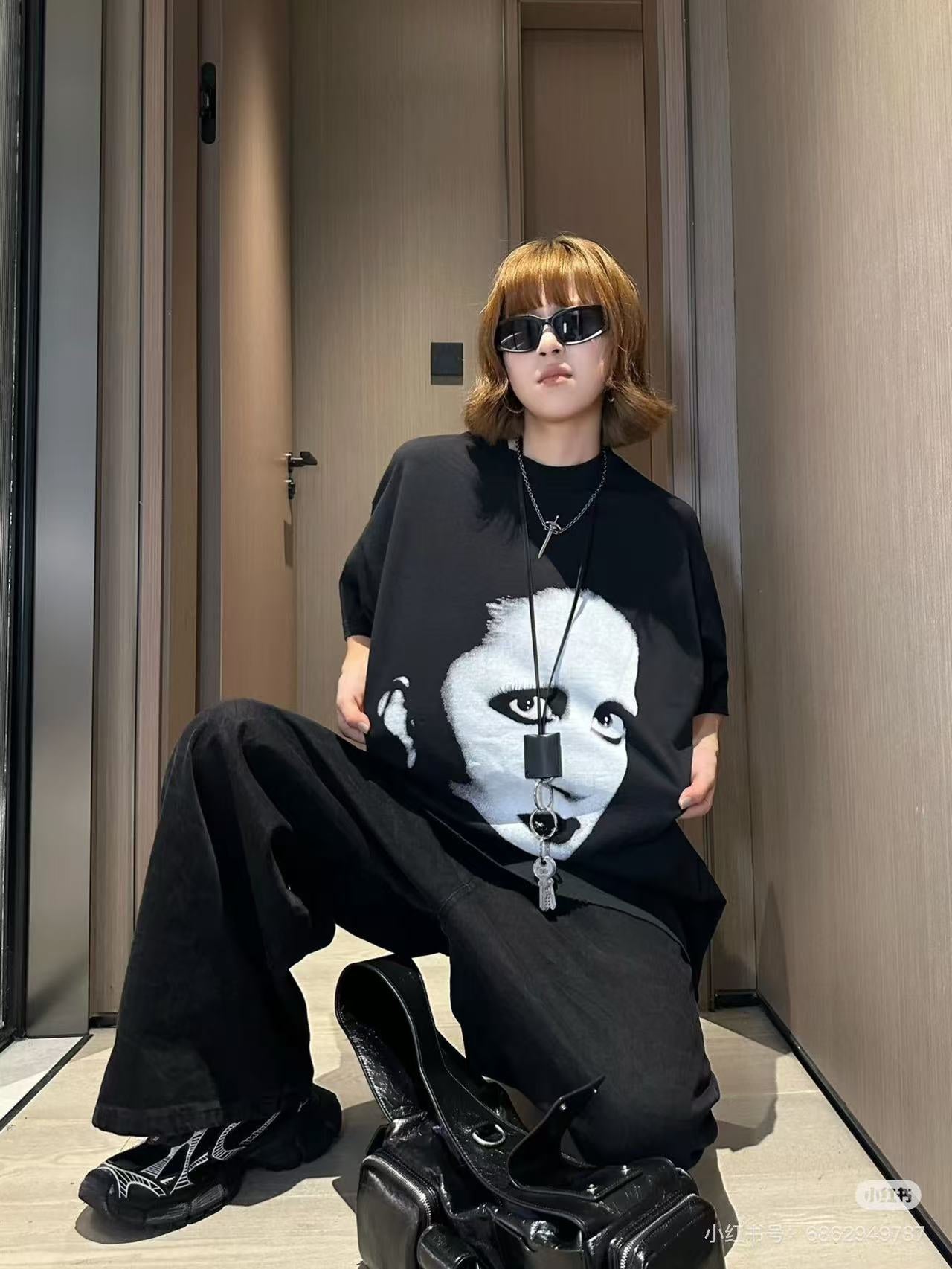 LuxluxHouse Best Quality Clothes Balenciaga T-shirt