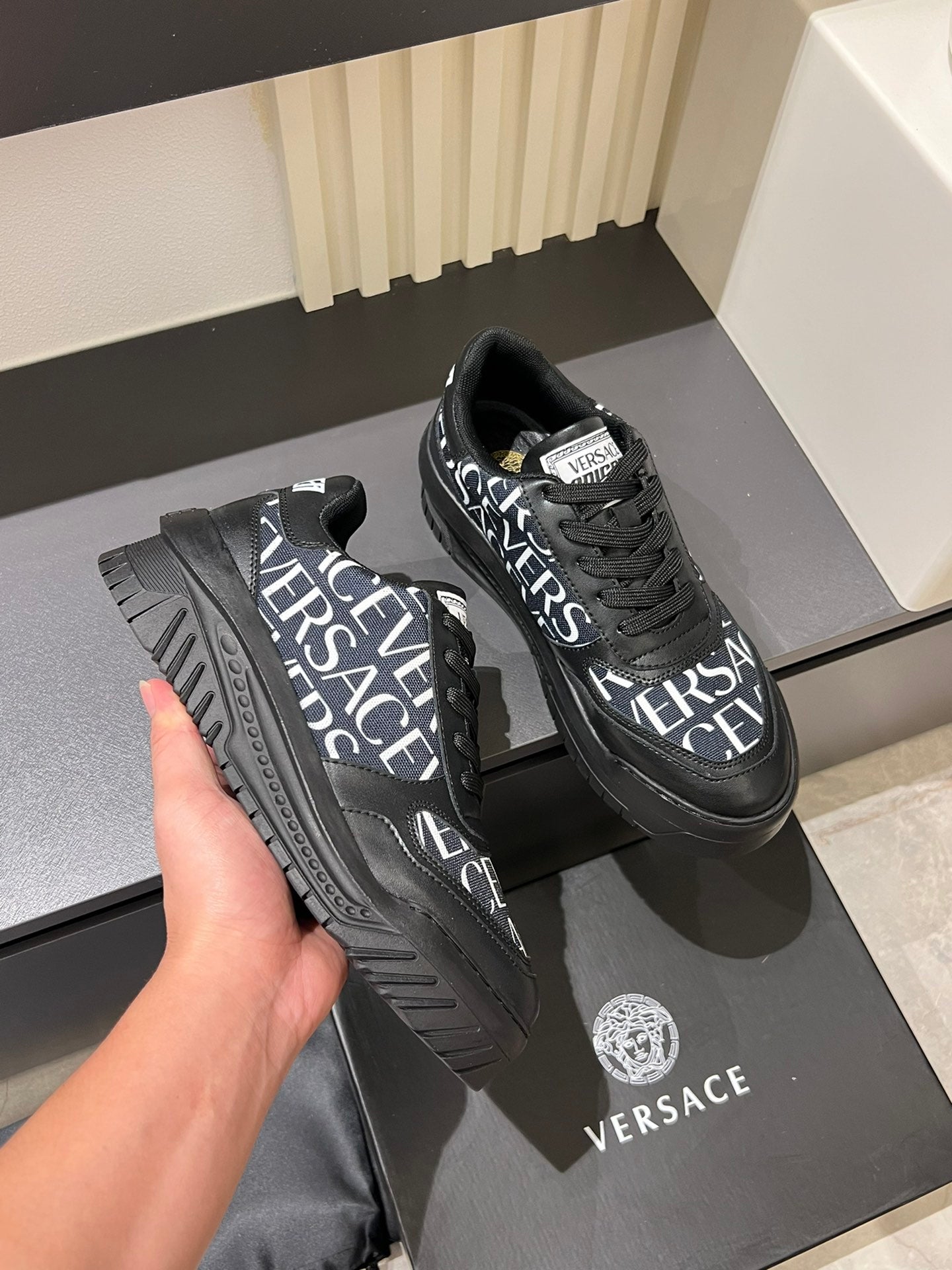 LuxluxHouse Best Quality Shoes Versace