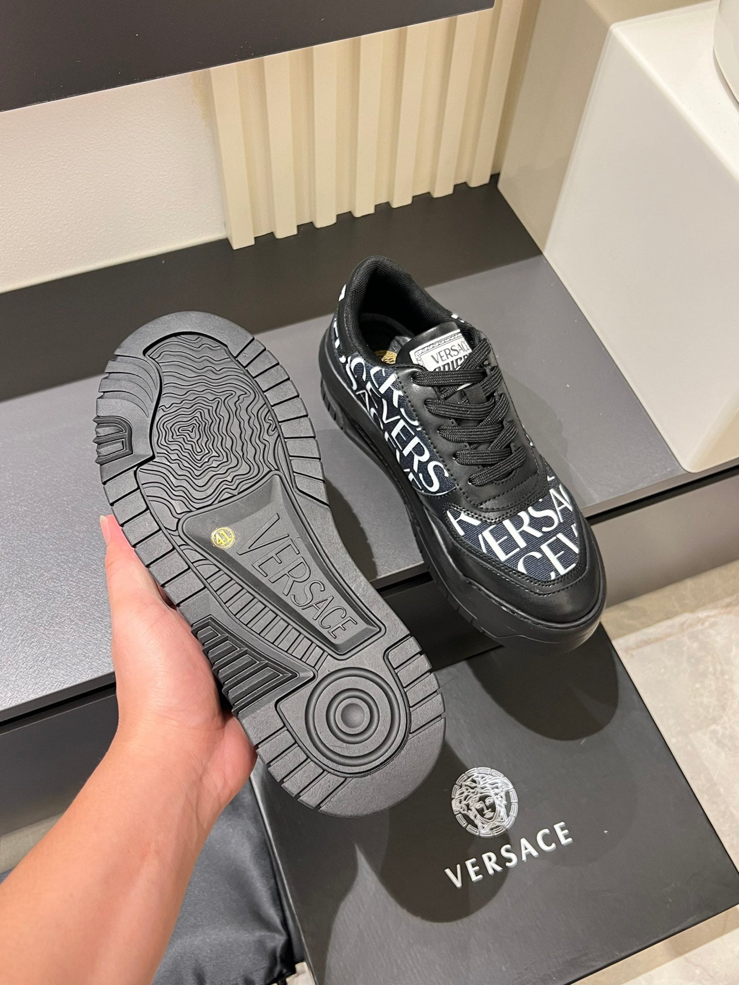 LuxluxHouse Best Quality Shoes Versace