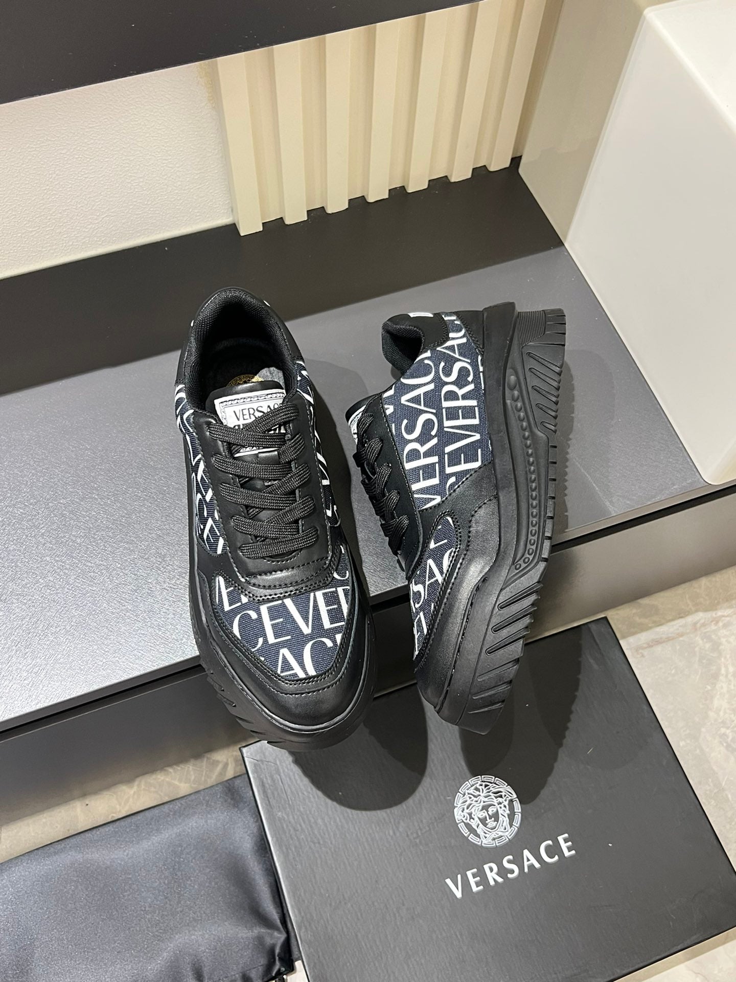 LuxluxHouse Best Quality Shoes Versace