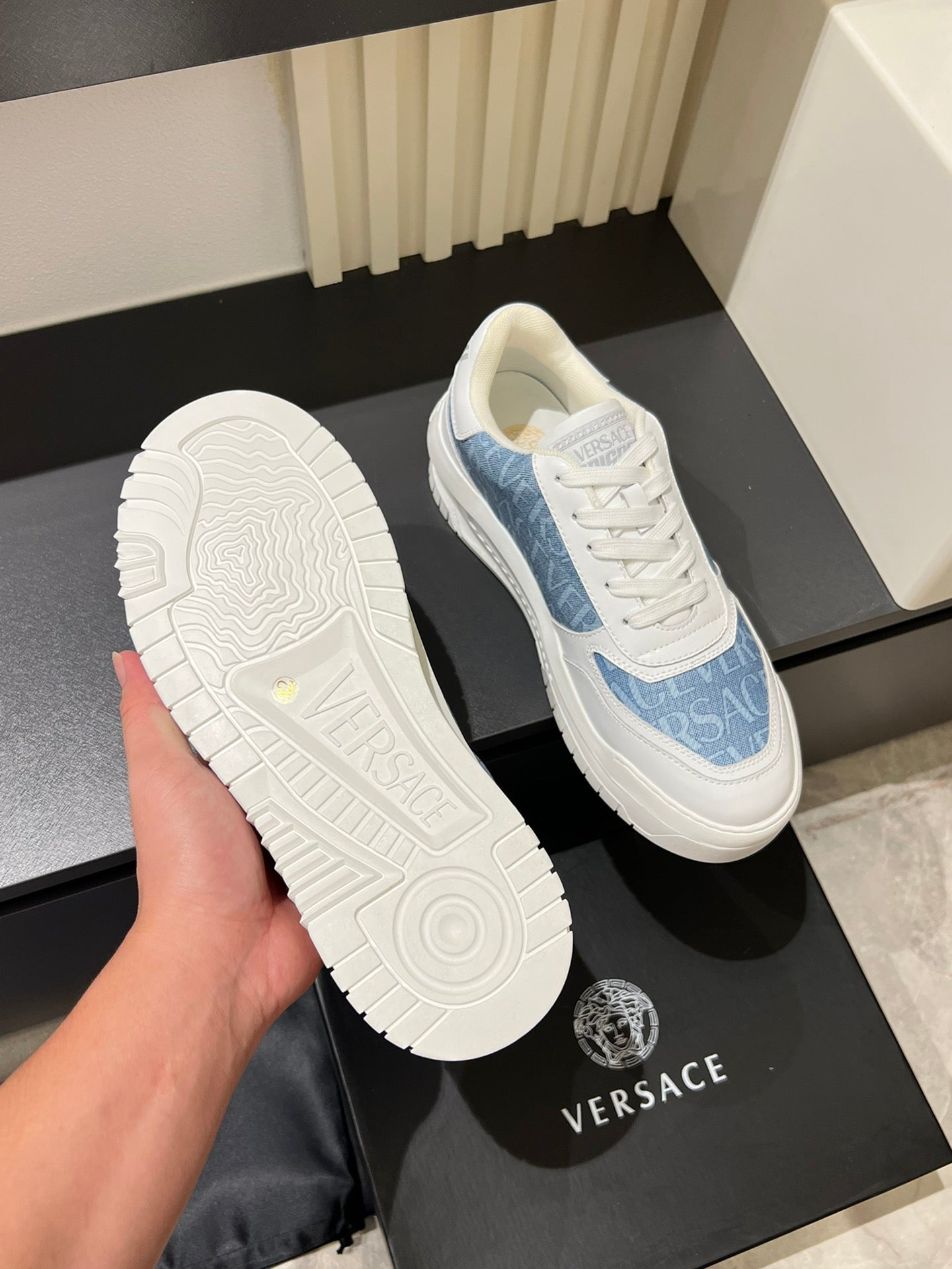 LuxluxHouse Best Quality Shoes Versace