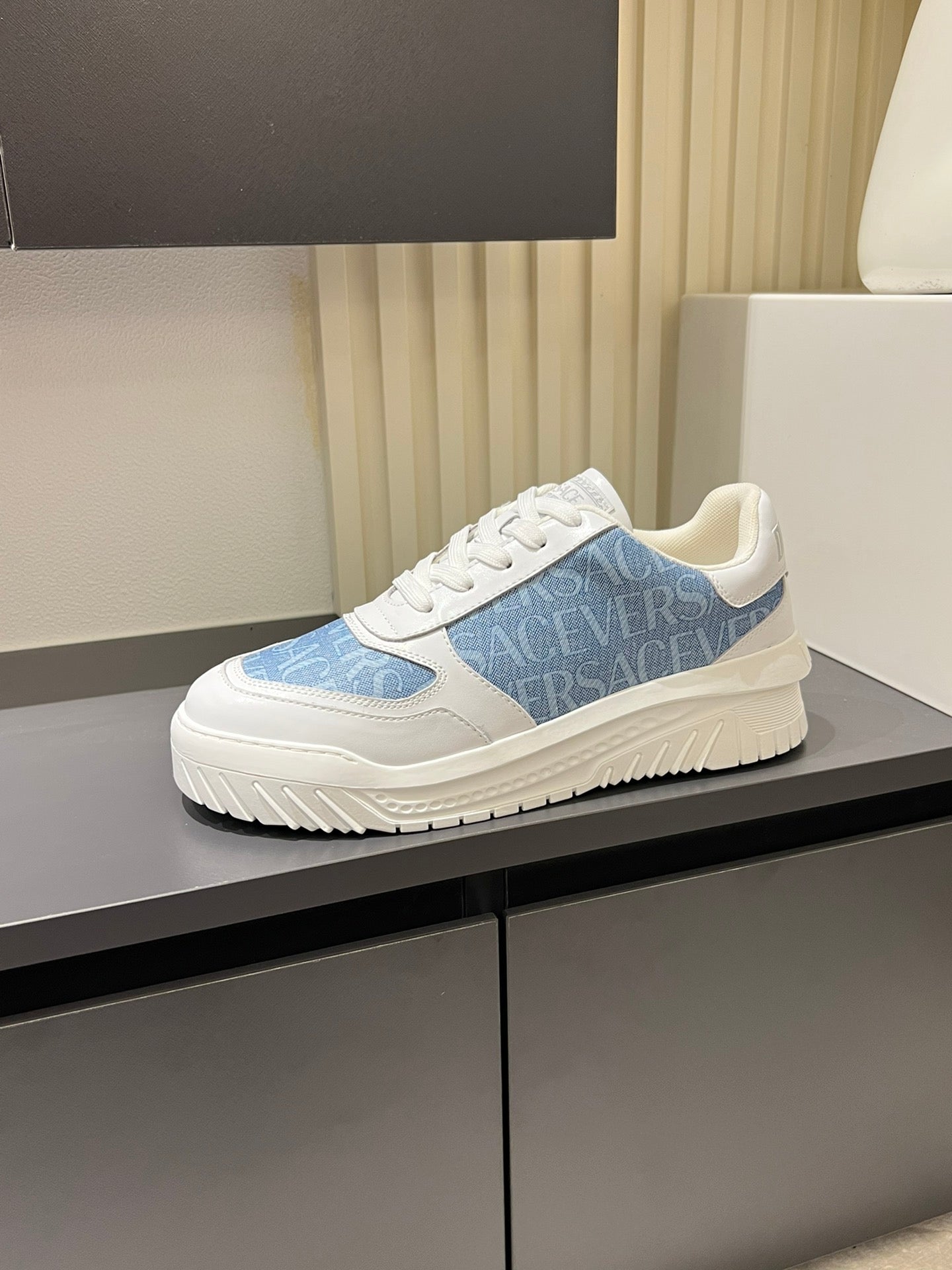 LuxluxHouse Best Quality Shoes Versace