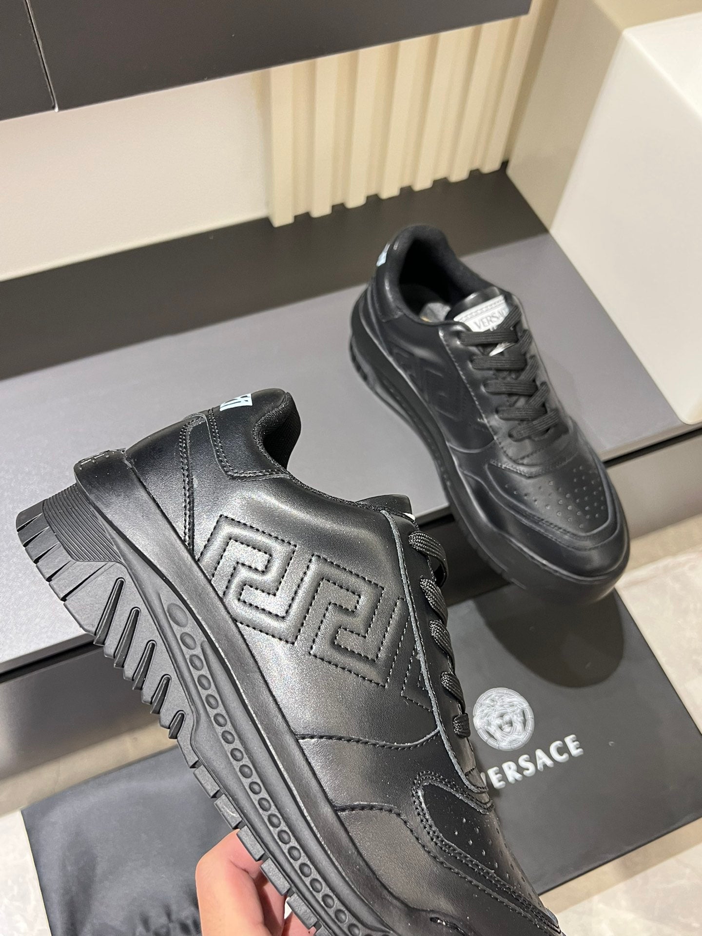 LuxluxHouse Best Quality Shoes Versace